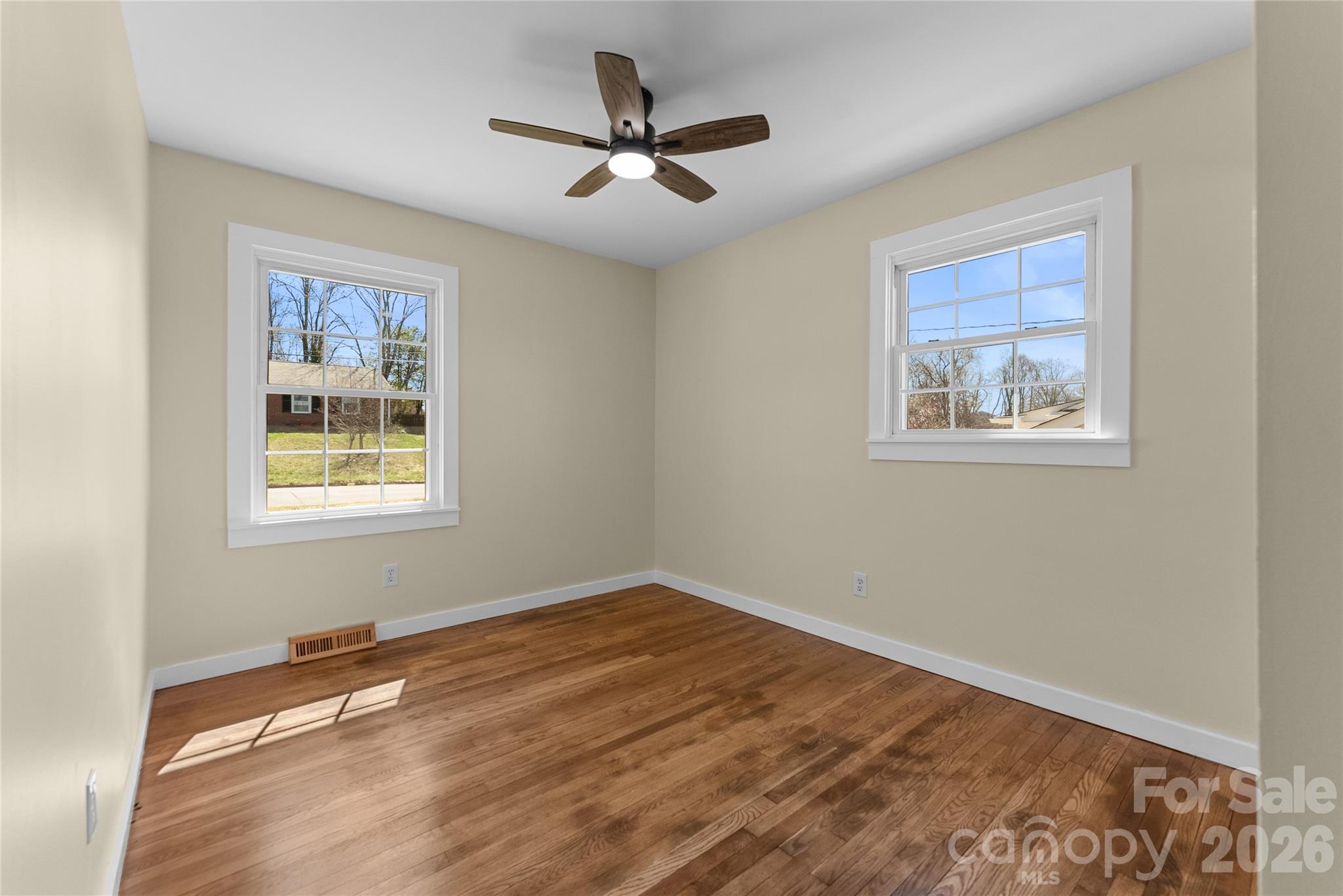 88 Skyview Terrace Property Photo 23