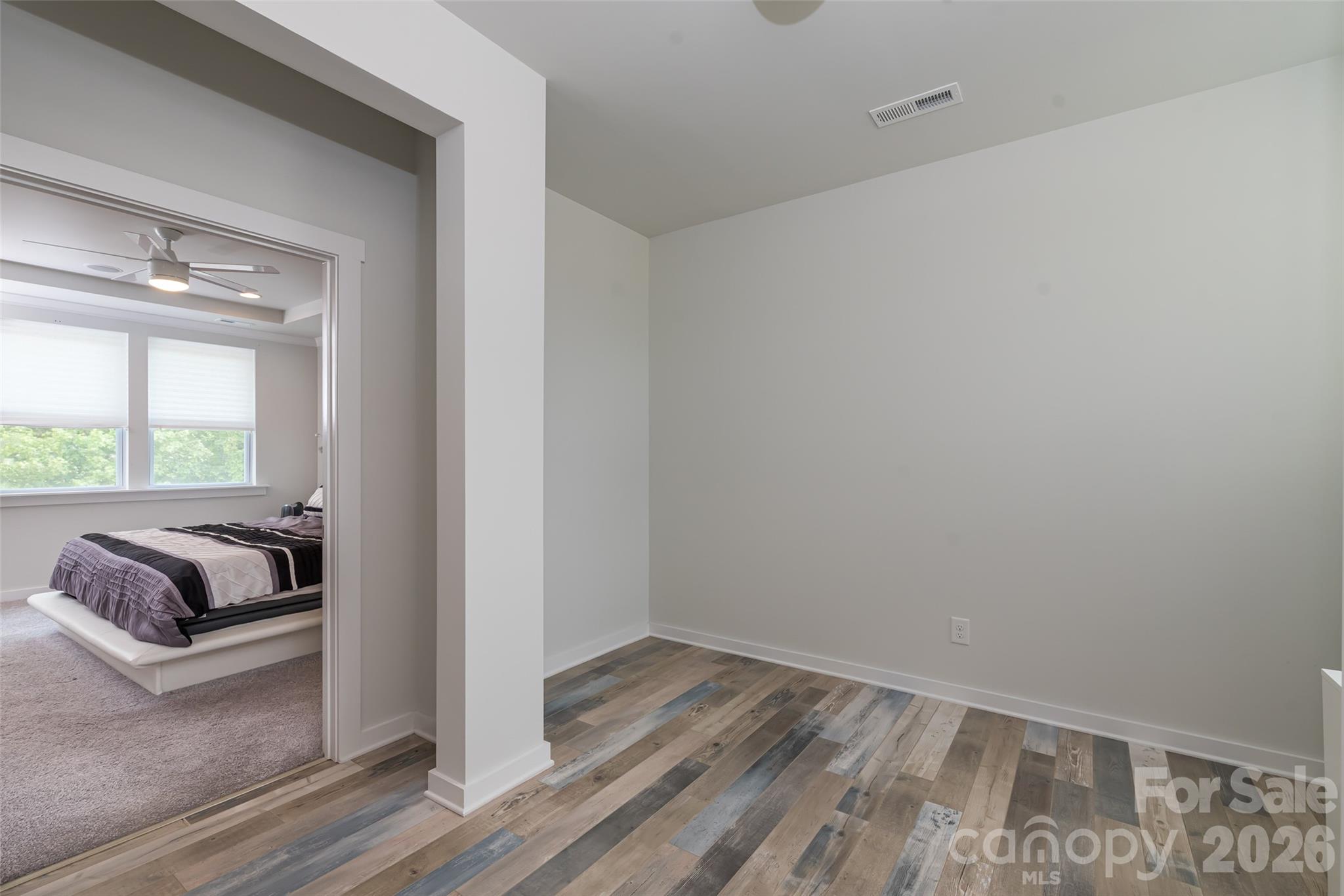720 Yellow Jessamine Drive Property Photo 23