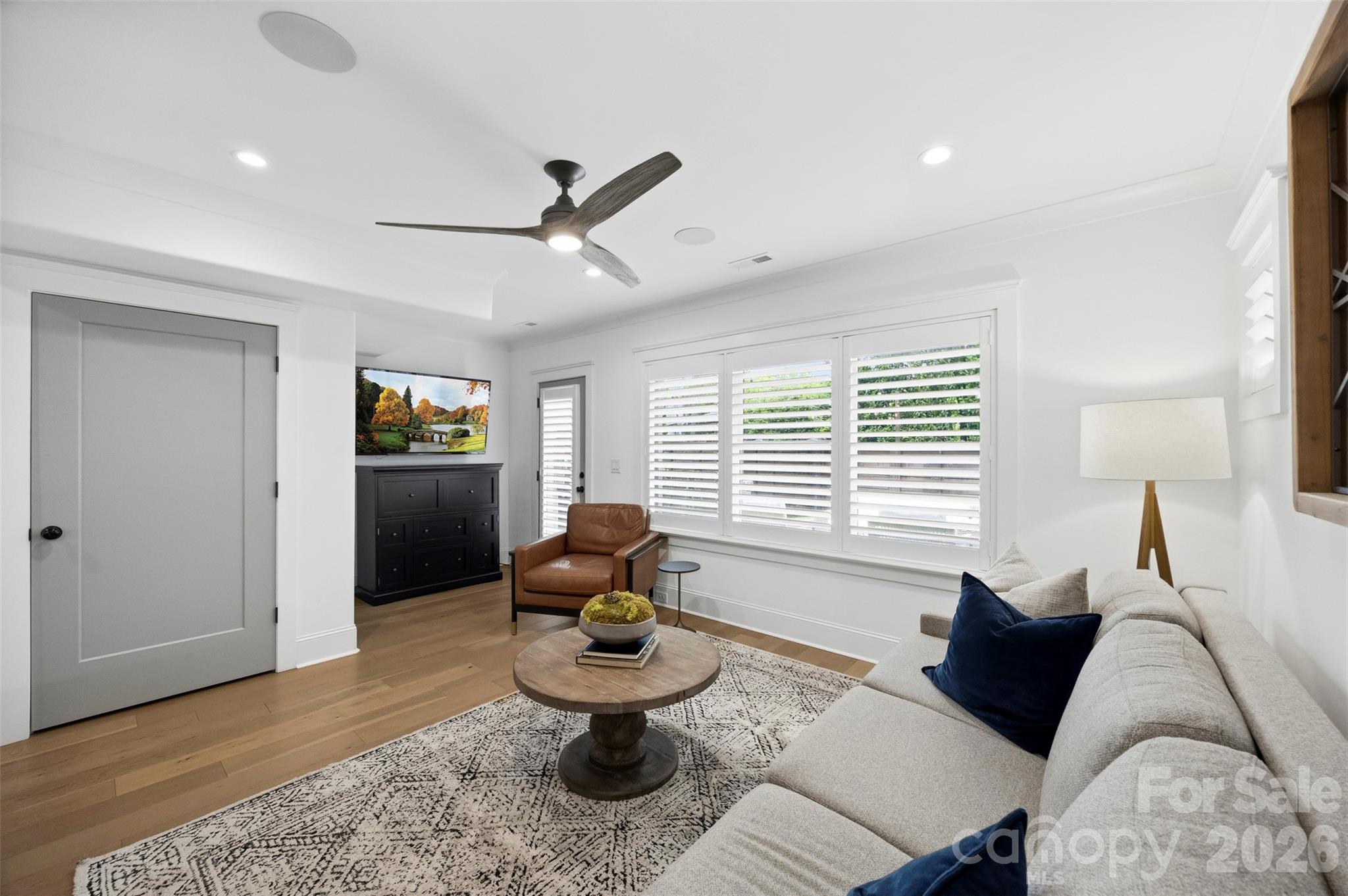 512 Living Way Property Photo 4