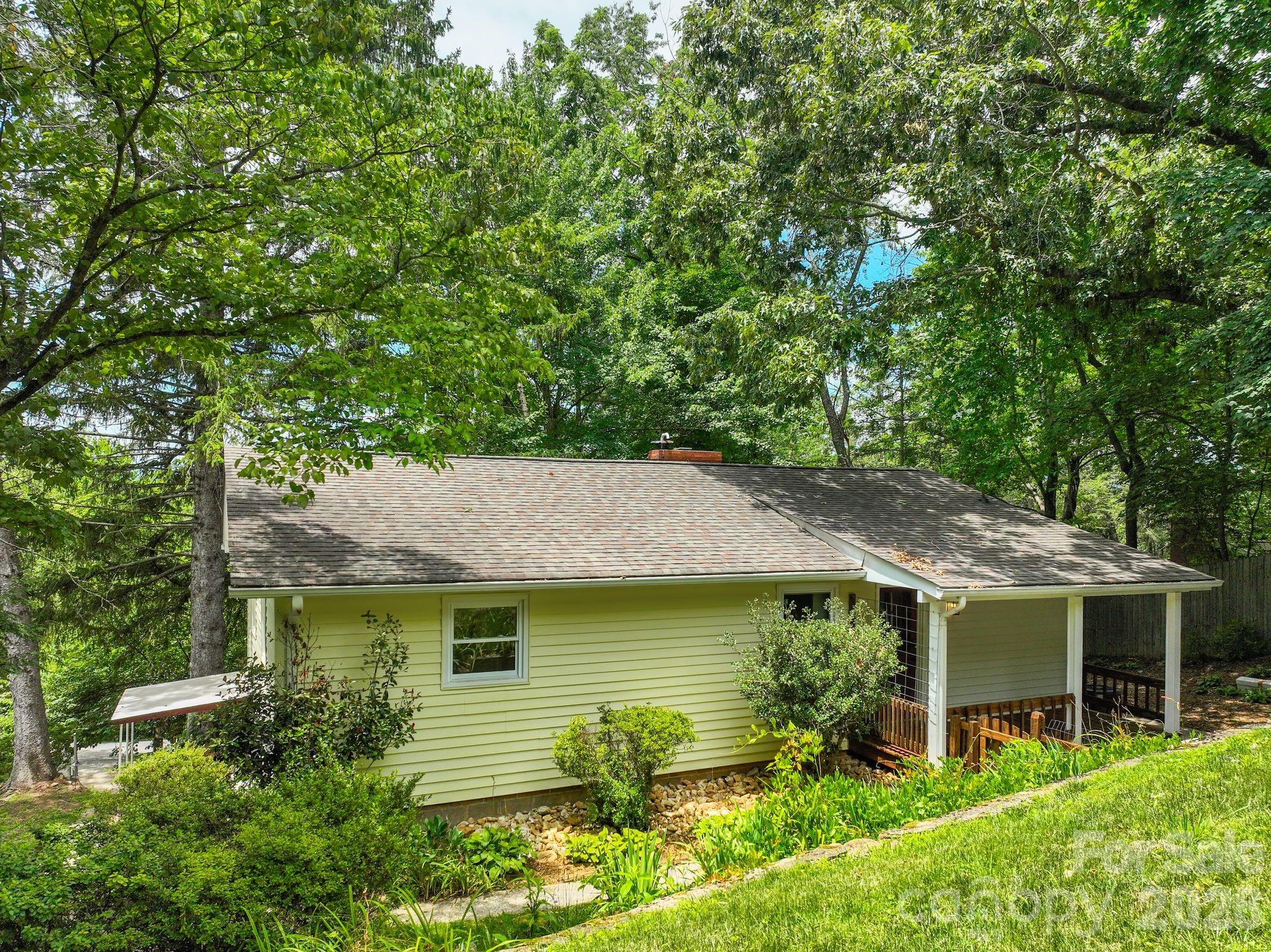 11 Von Ruck Court Property Photo 1