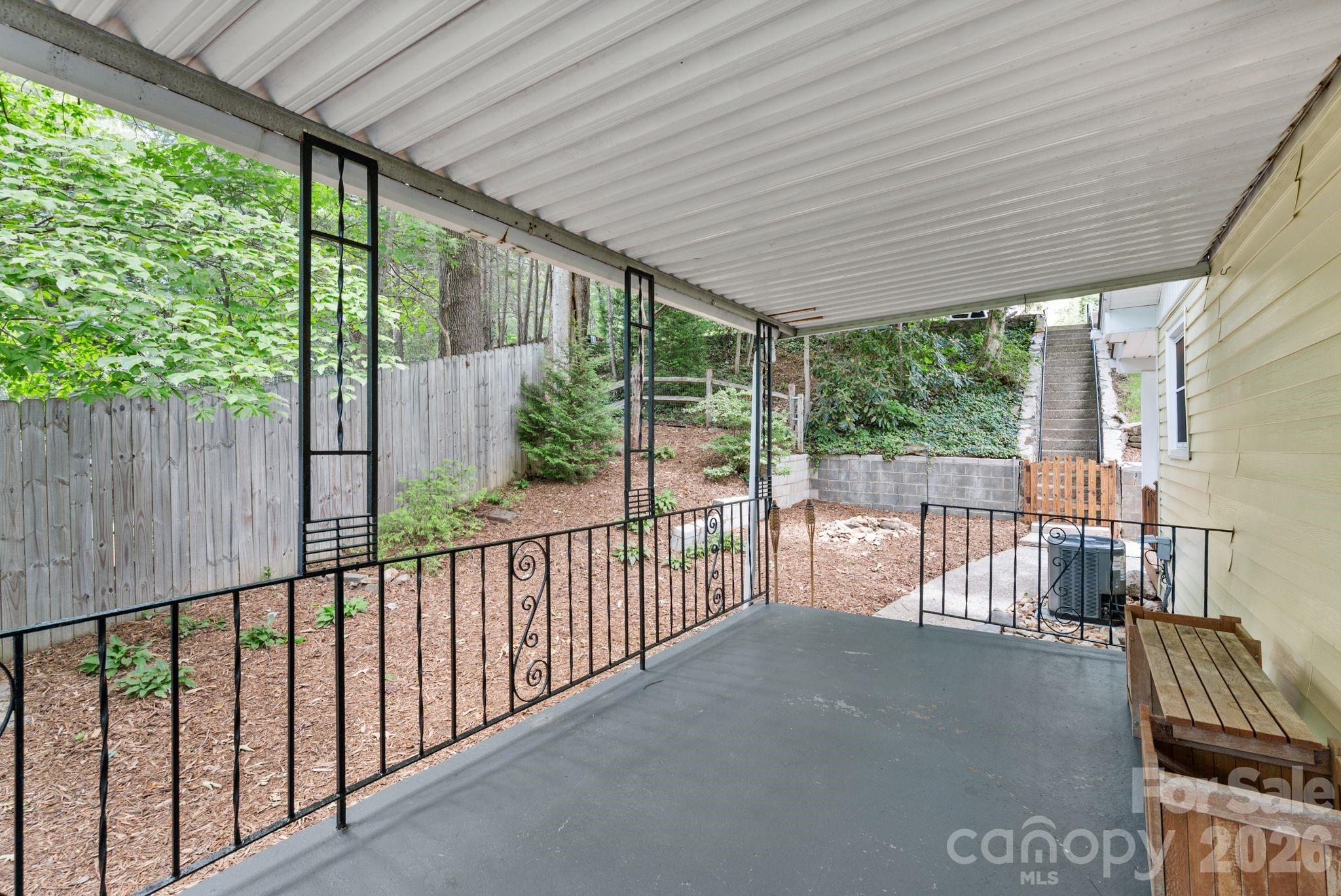 11 Von Ruck Court Property Photo 7