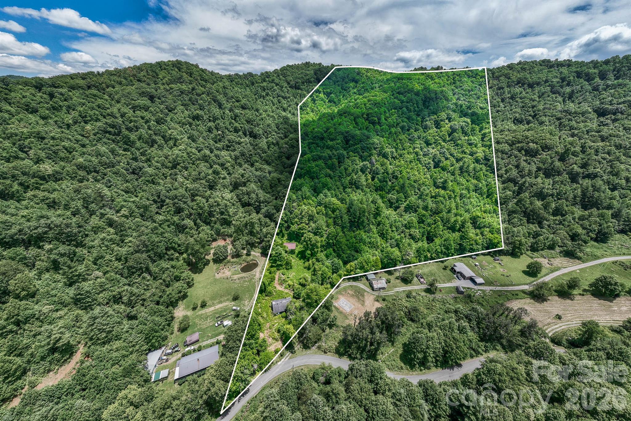 789 Jarrett Cove Road Property Photo 3