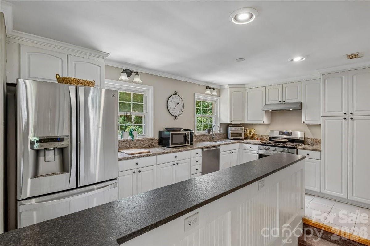 1135 Blueberry Lane Property Photo 14