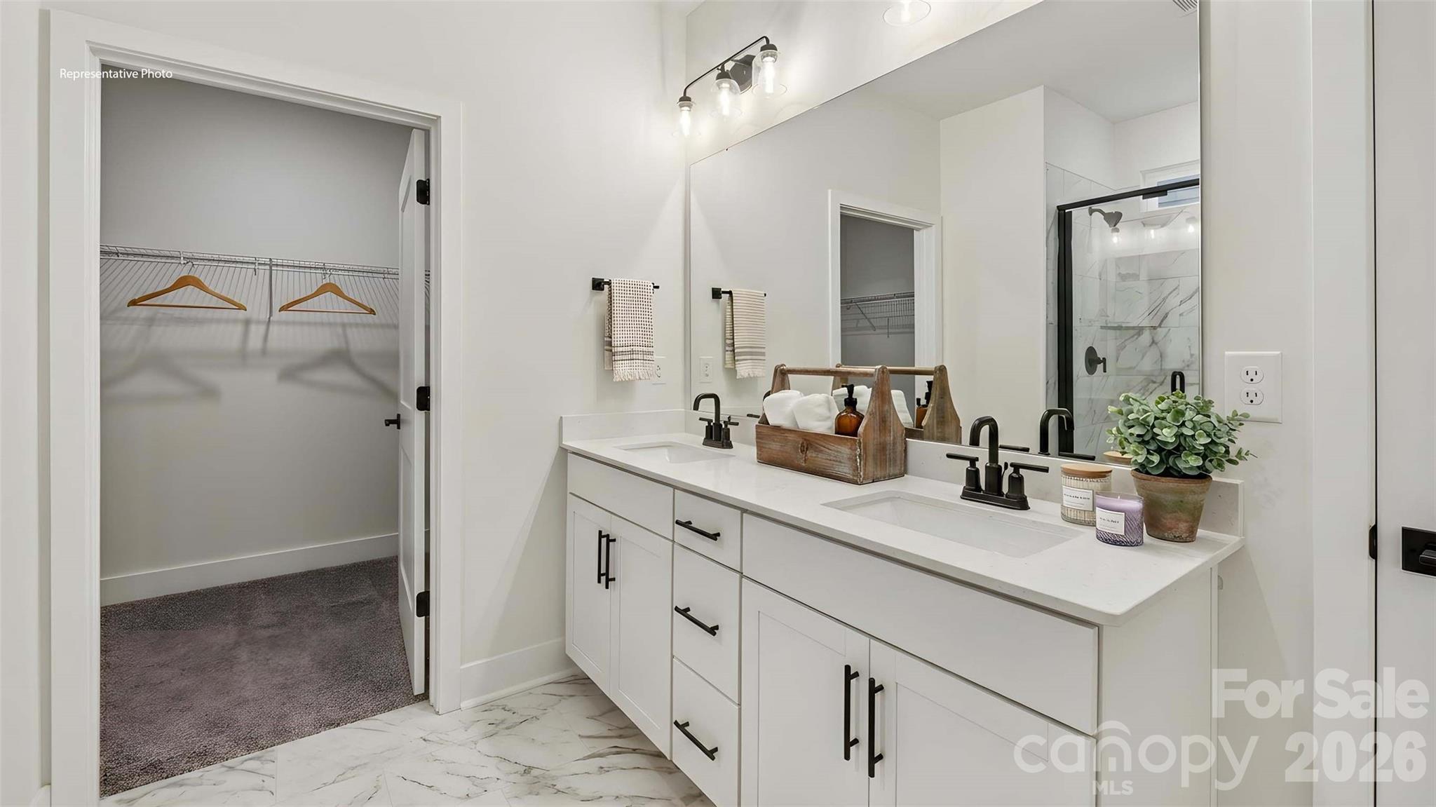 3248 Oberon Street Property Photo 17