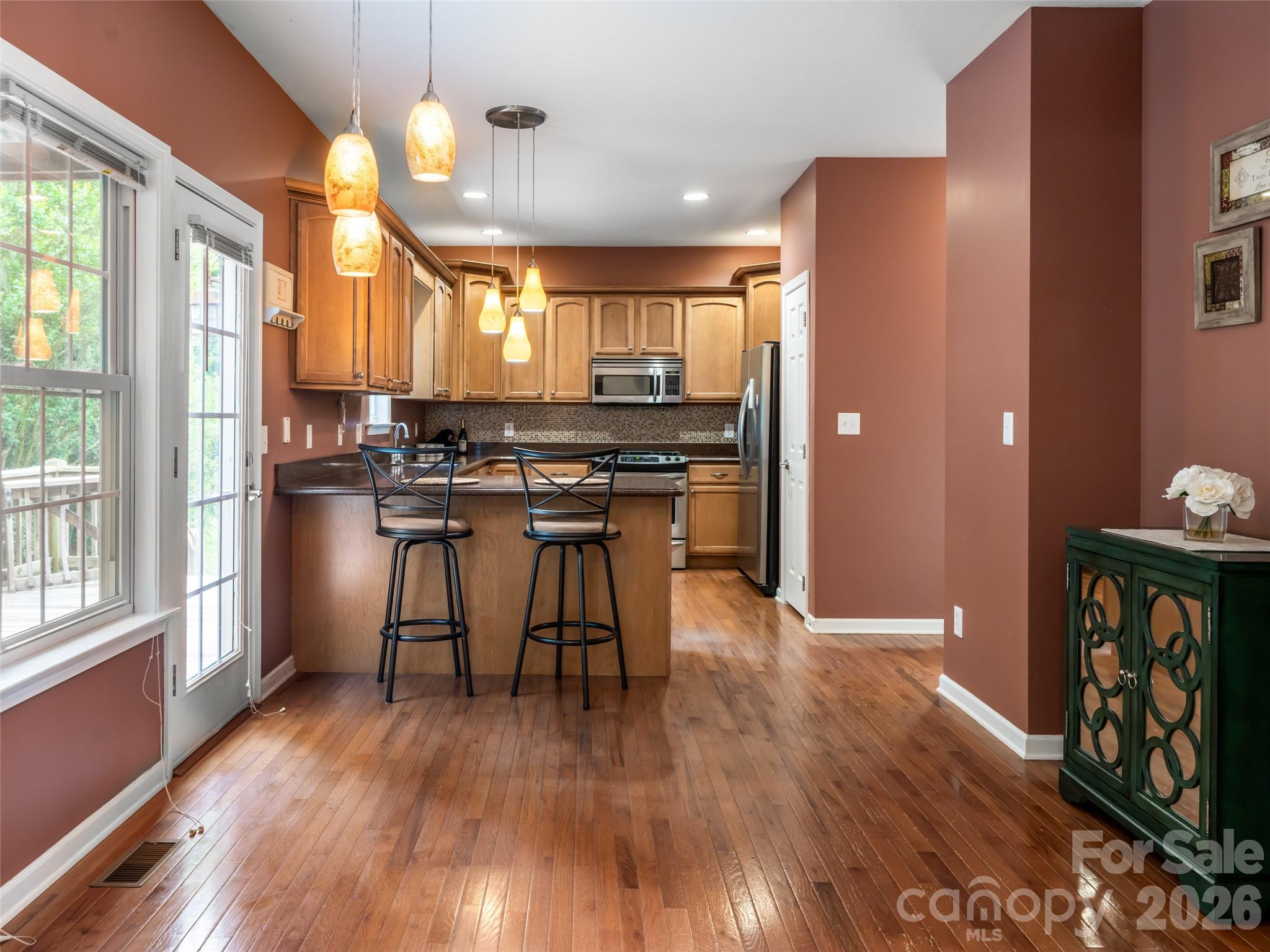 25 Driftstone Circle Property Photo 5