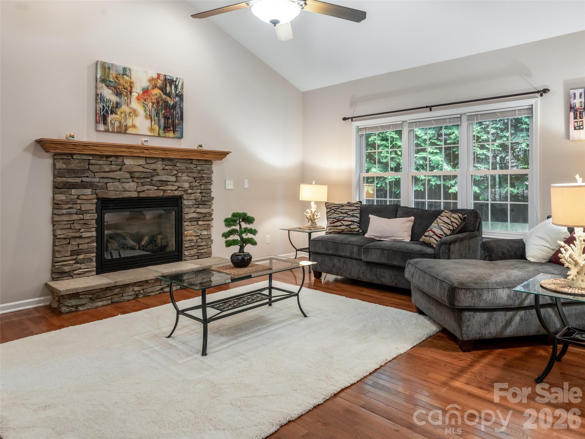 25 Driftstone Circle Property Photo 12
