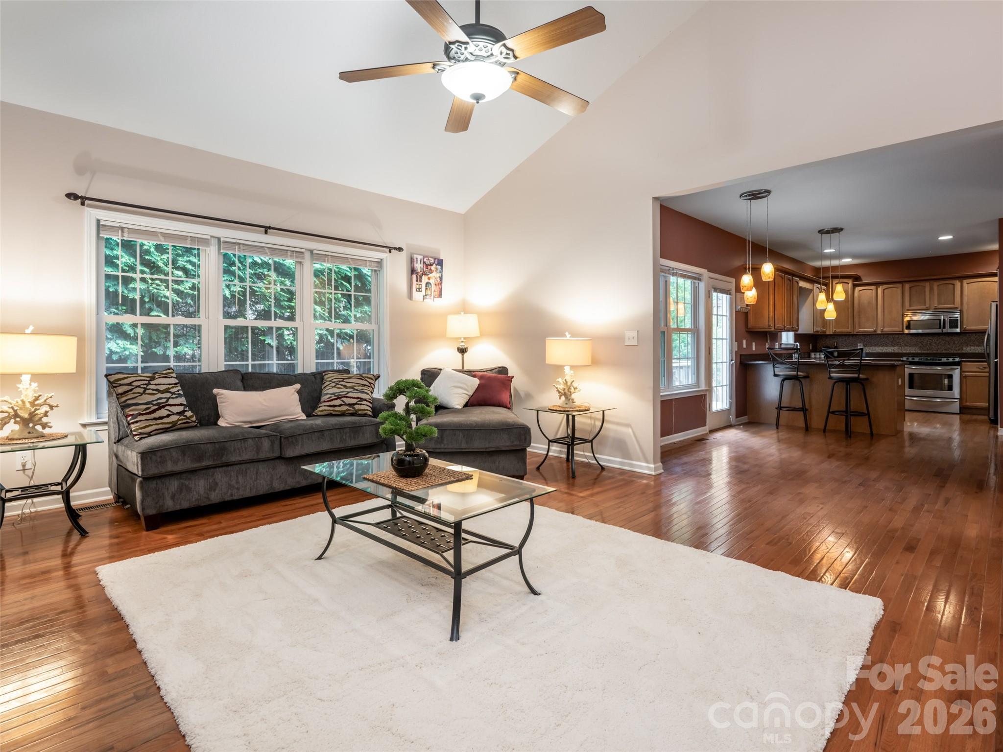 25 Driftstone Circle Property Photo 13