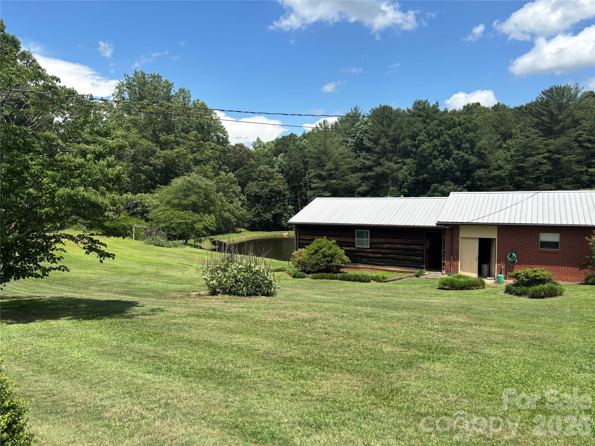 390 Airport Road Property Photo 6