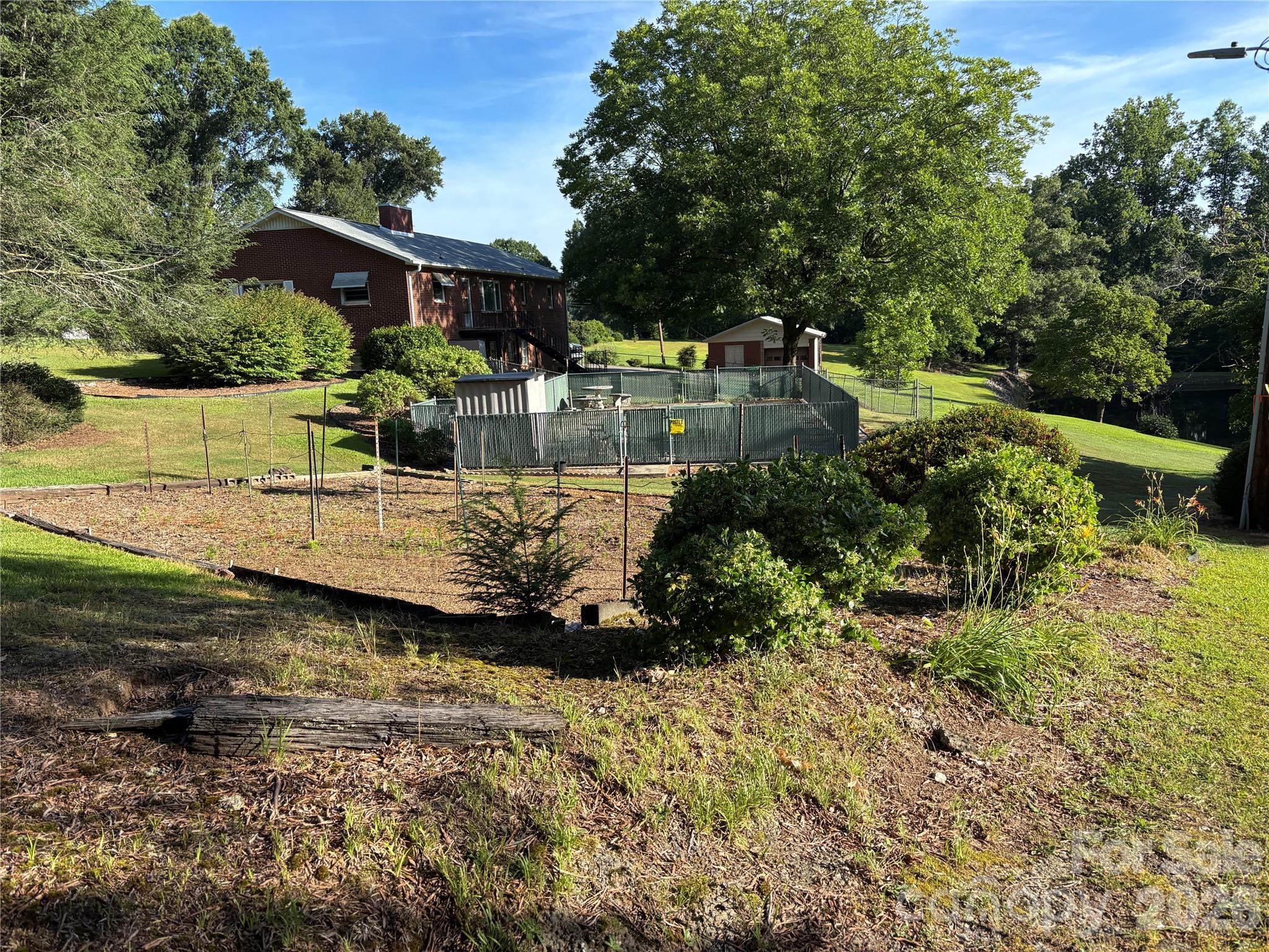 390 Airport Road Property Photo 10