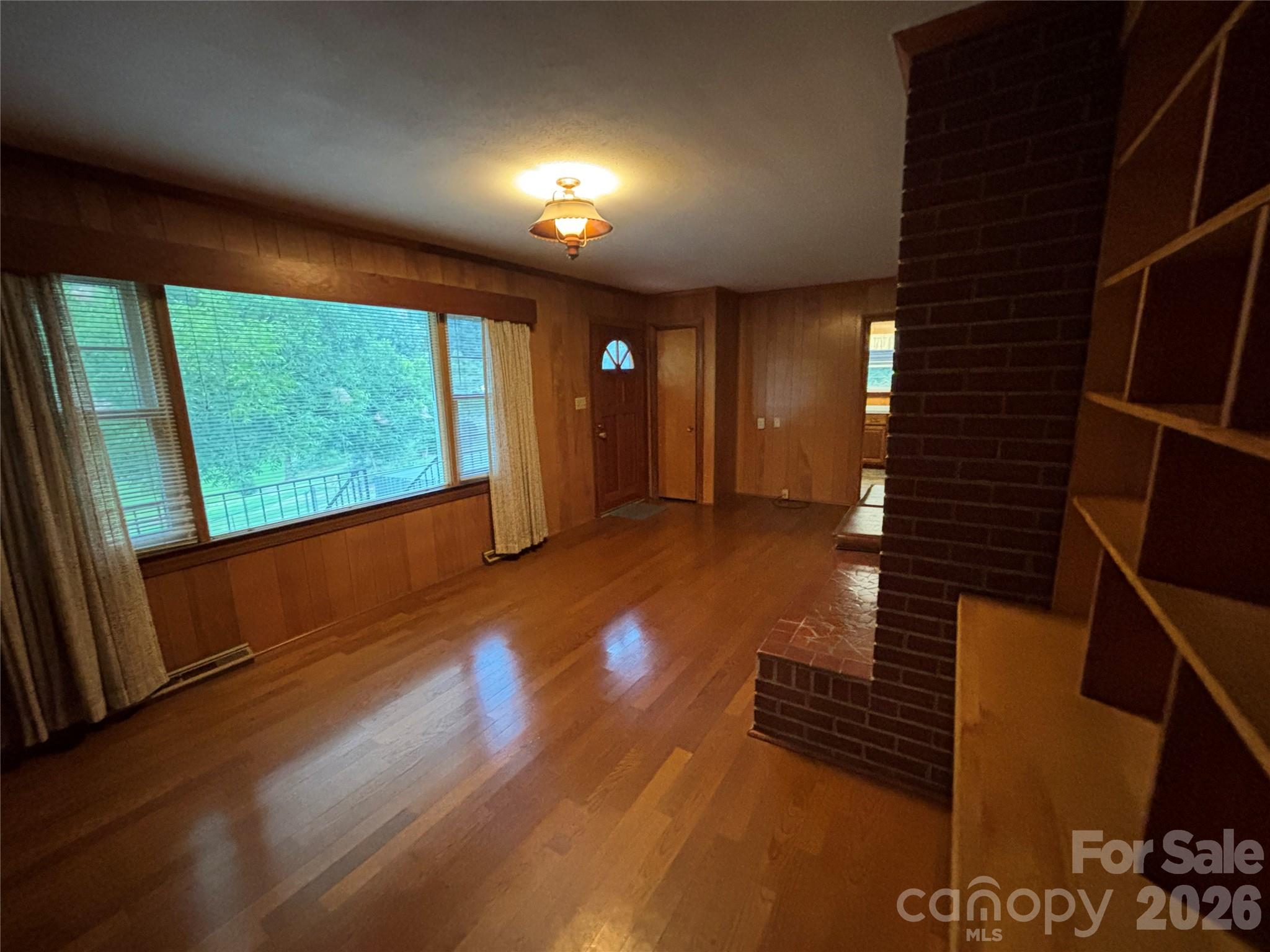 390 Airport Road Property Photo 24