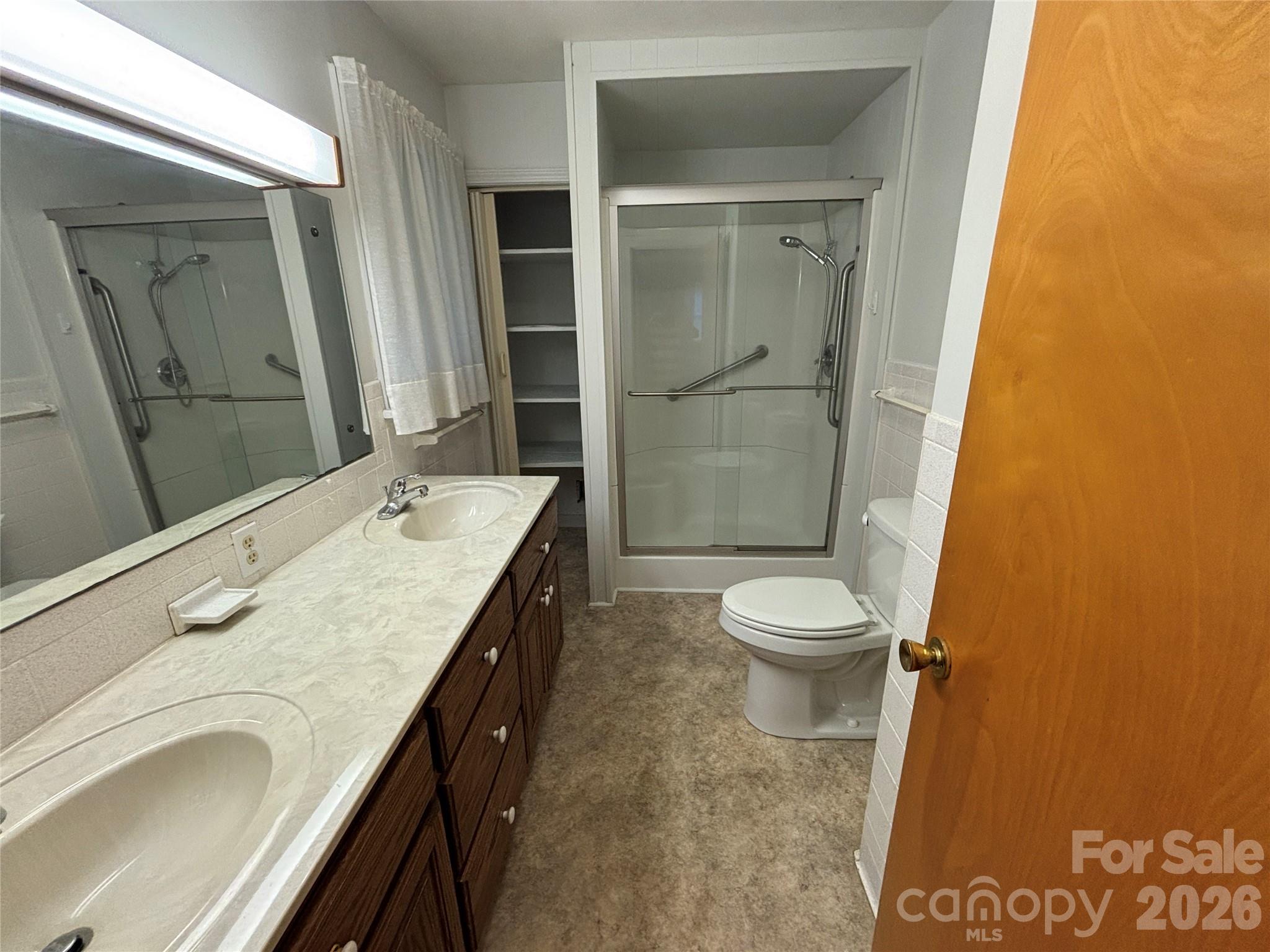 390 Airport Road Property Photo 29