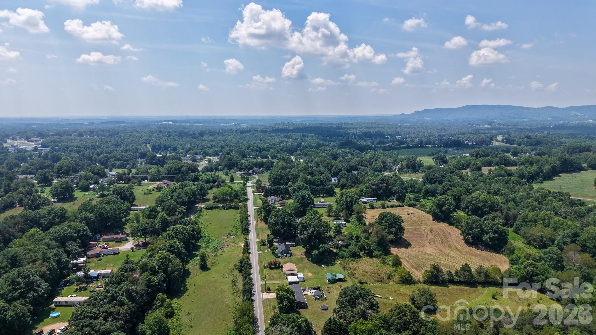 390 Airport Road Property Photo 38