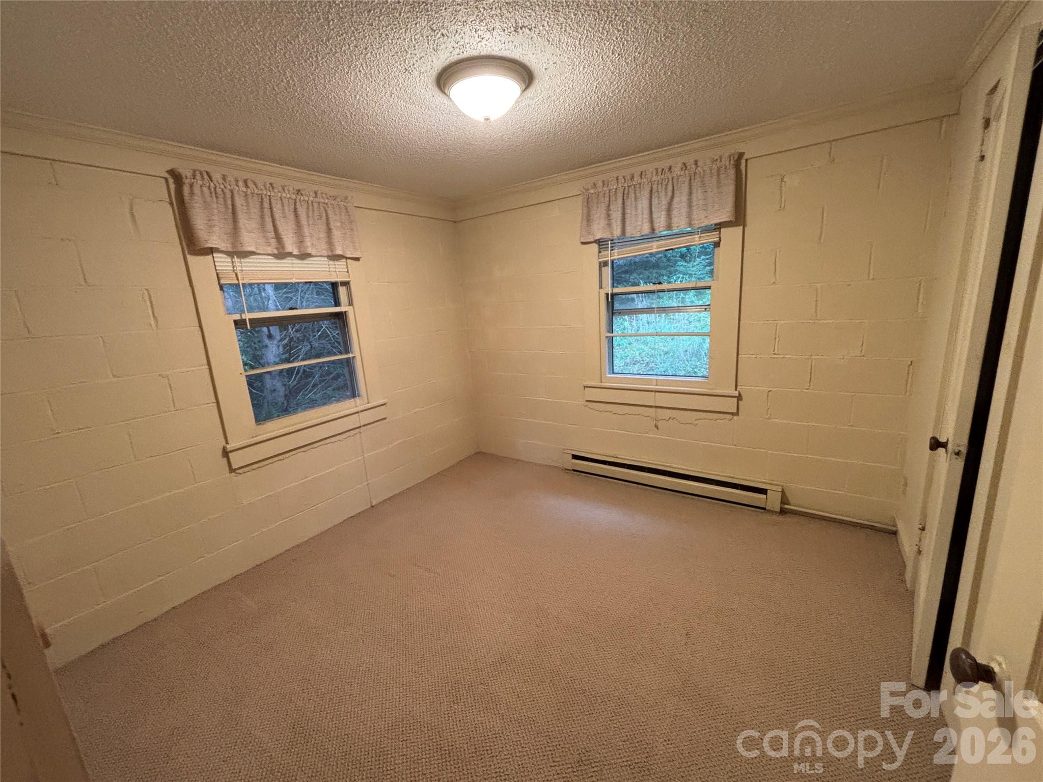 390 Airport Road Property Photo 44