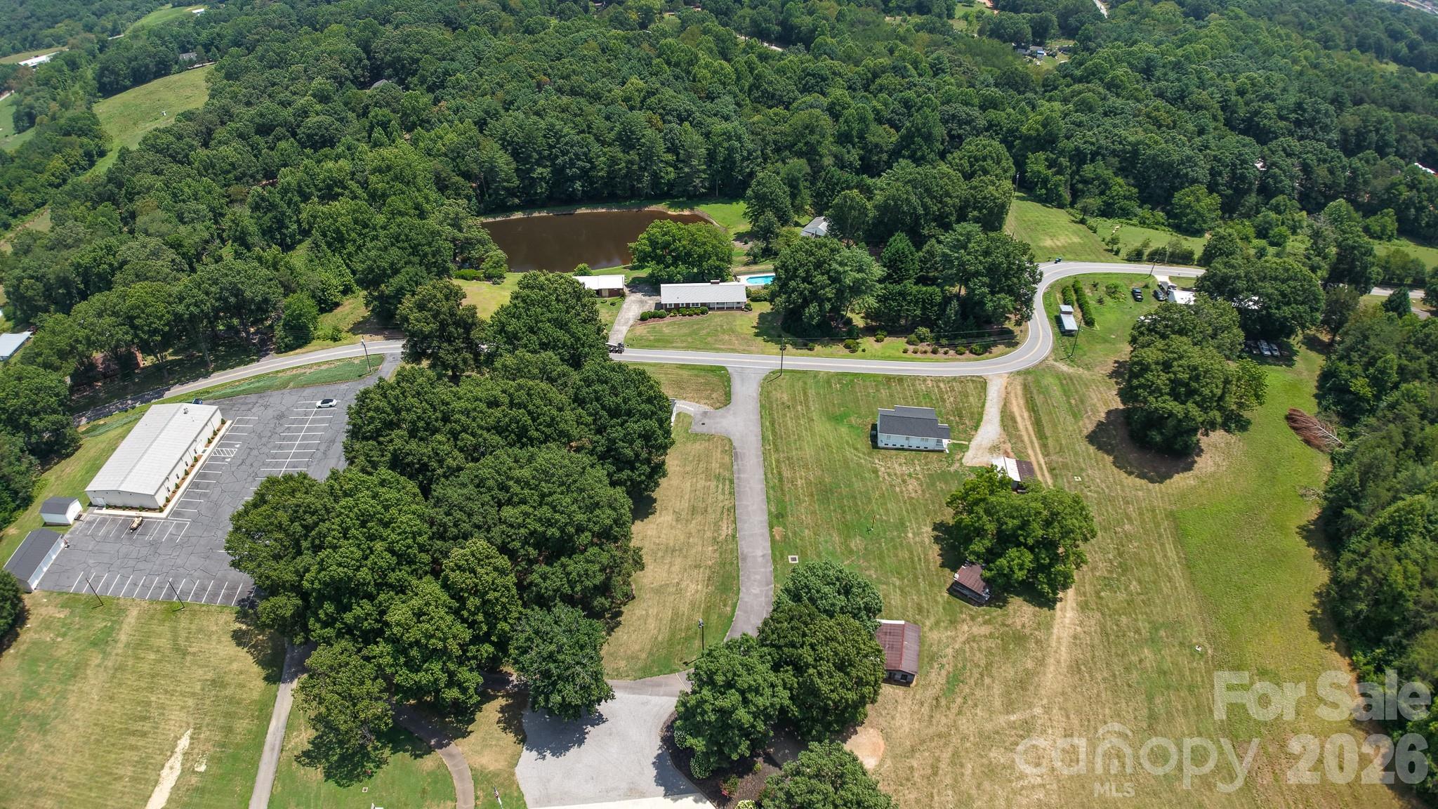 390 Airport Road Property Photo 48