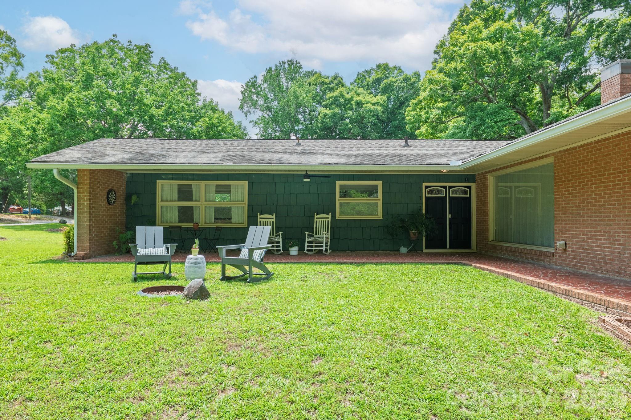 112 Crestwood Circle Property Photo 35