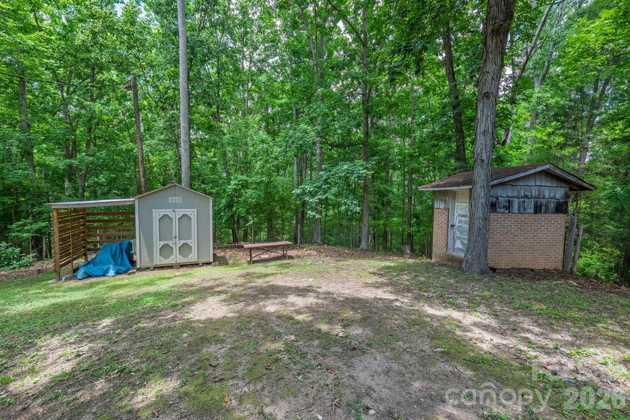 112 Crestwood Circle Property Photo 37