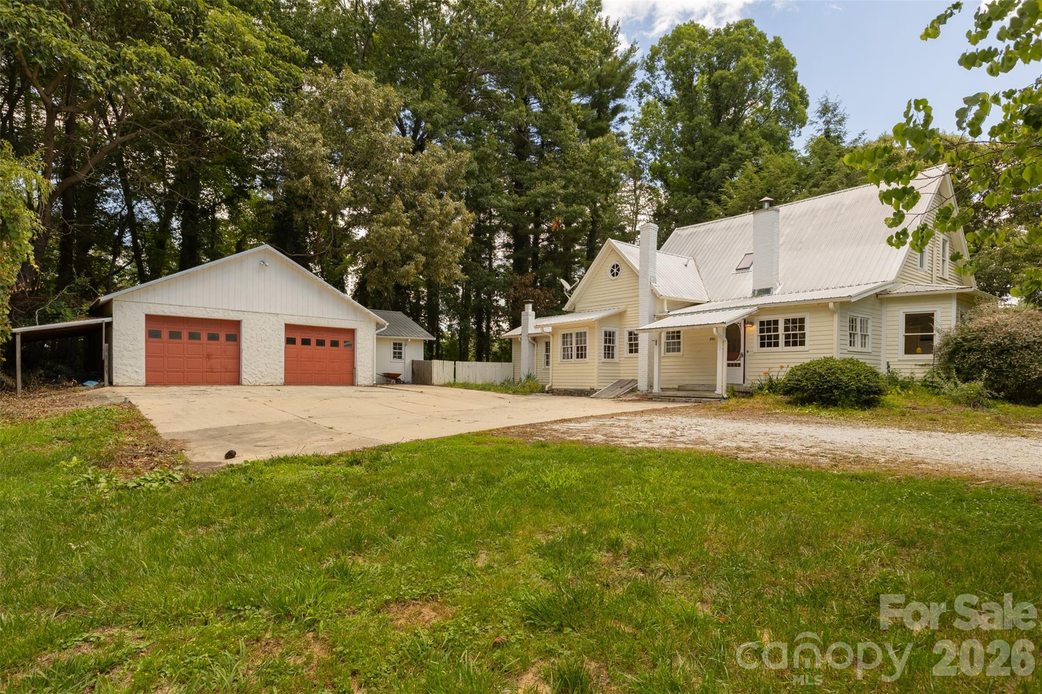 100 Cannon Drive Property Photo 1