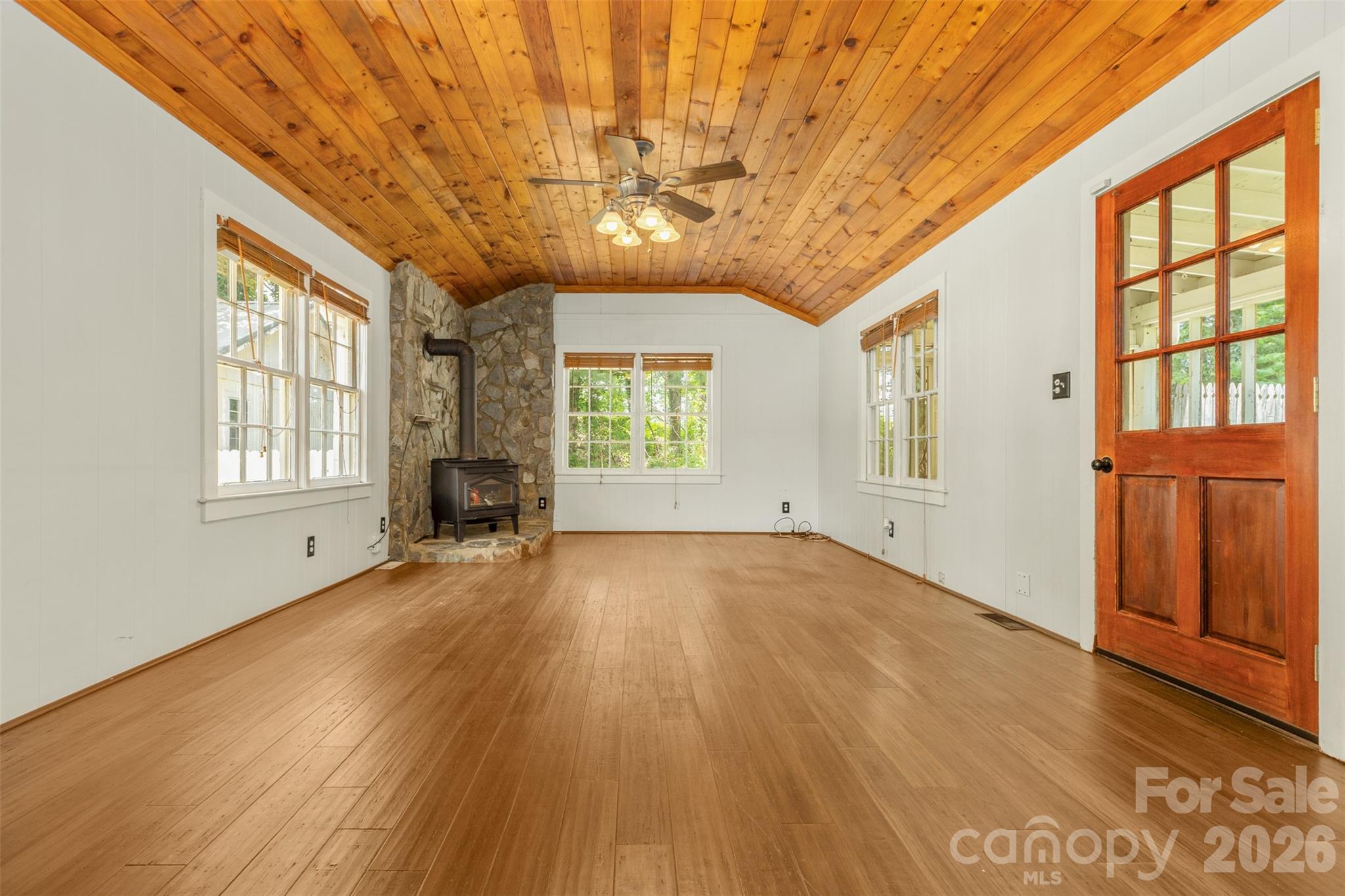 100 Cannon Drive Property Photo 22
