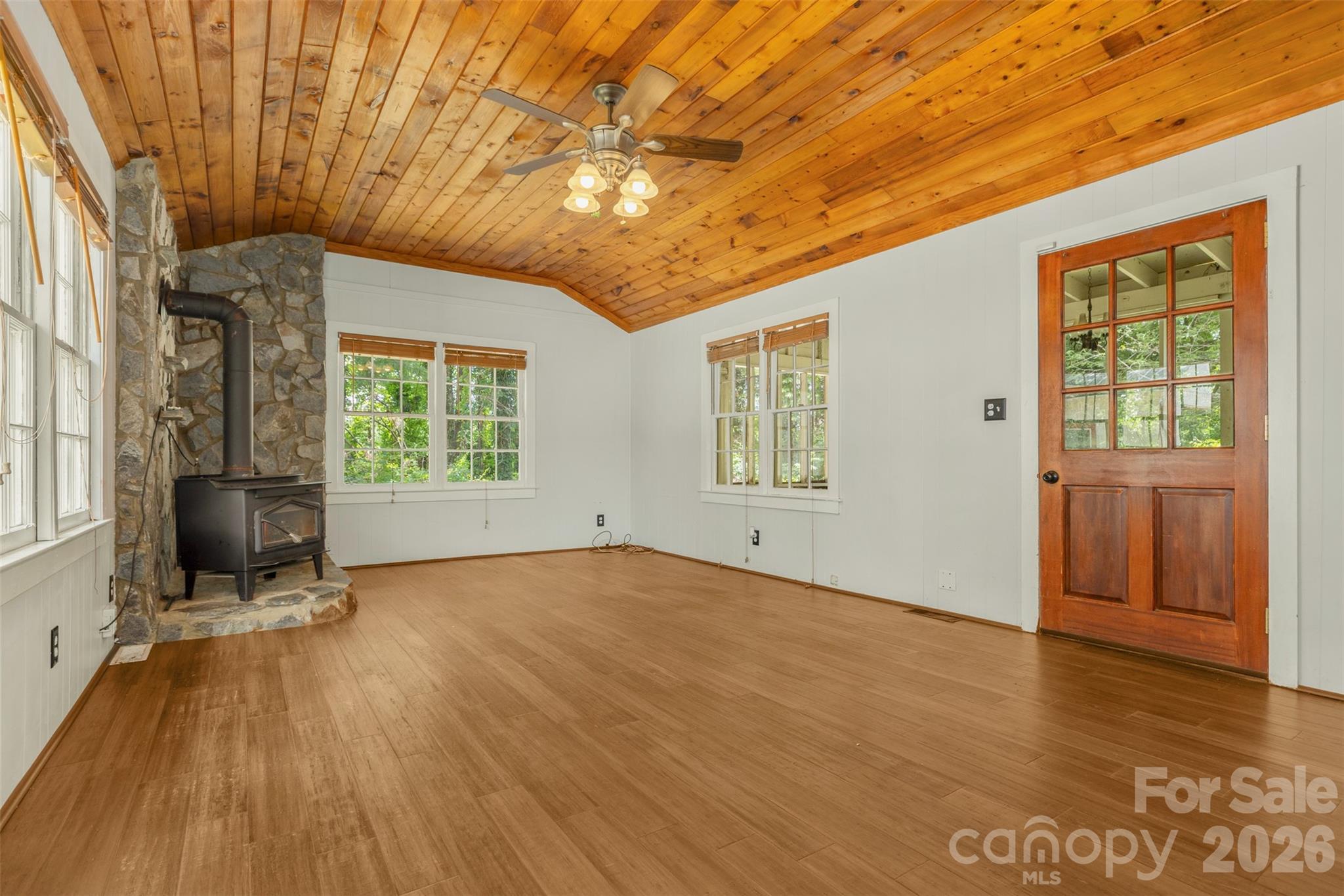 100 Cannon Drive Property Photo 23