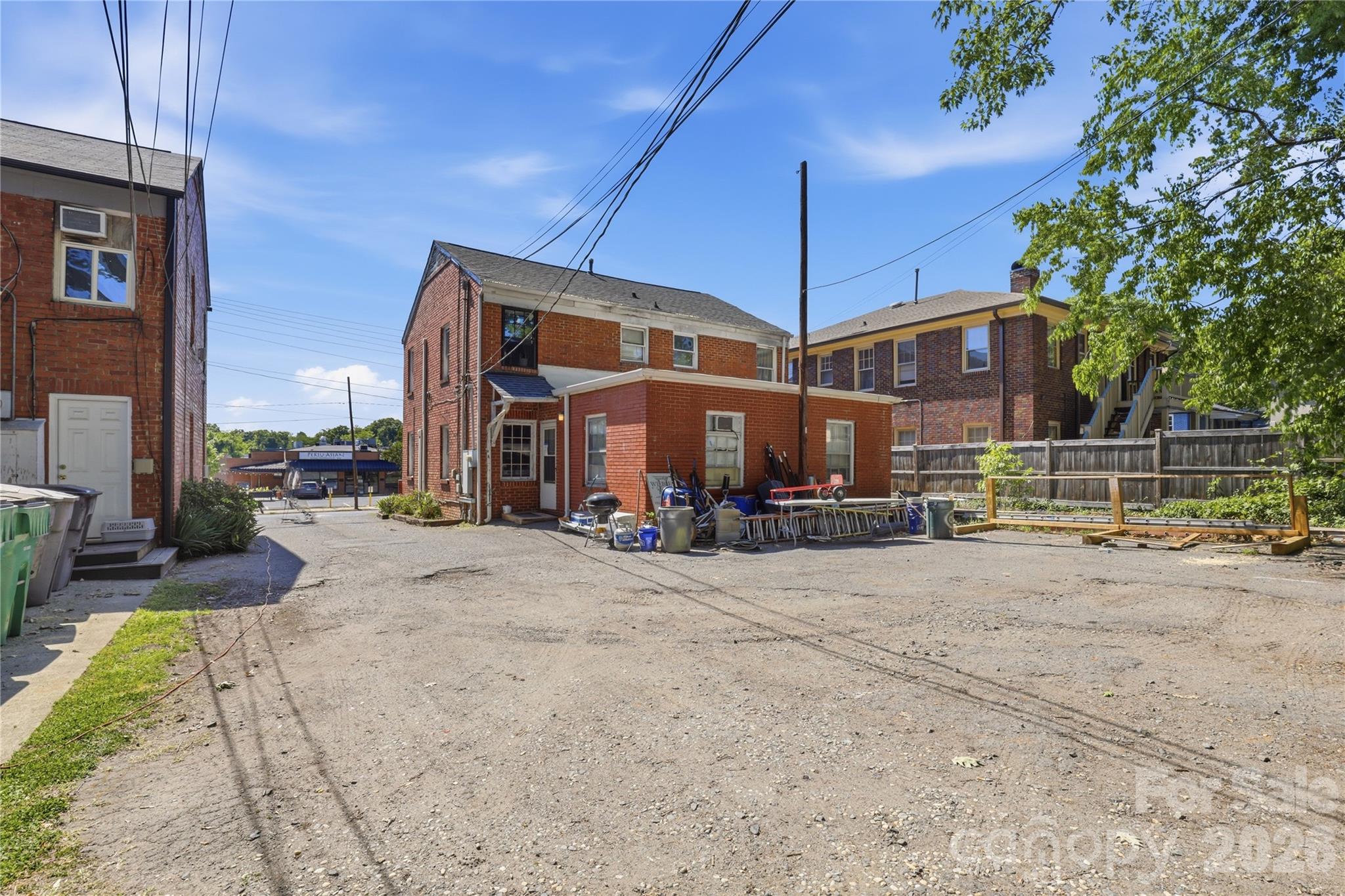 2213-2219 Park Road 27/28 Property Photo 15