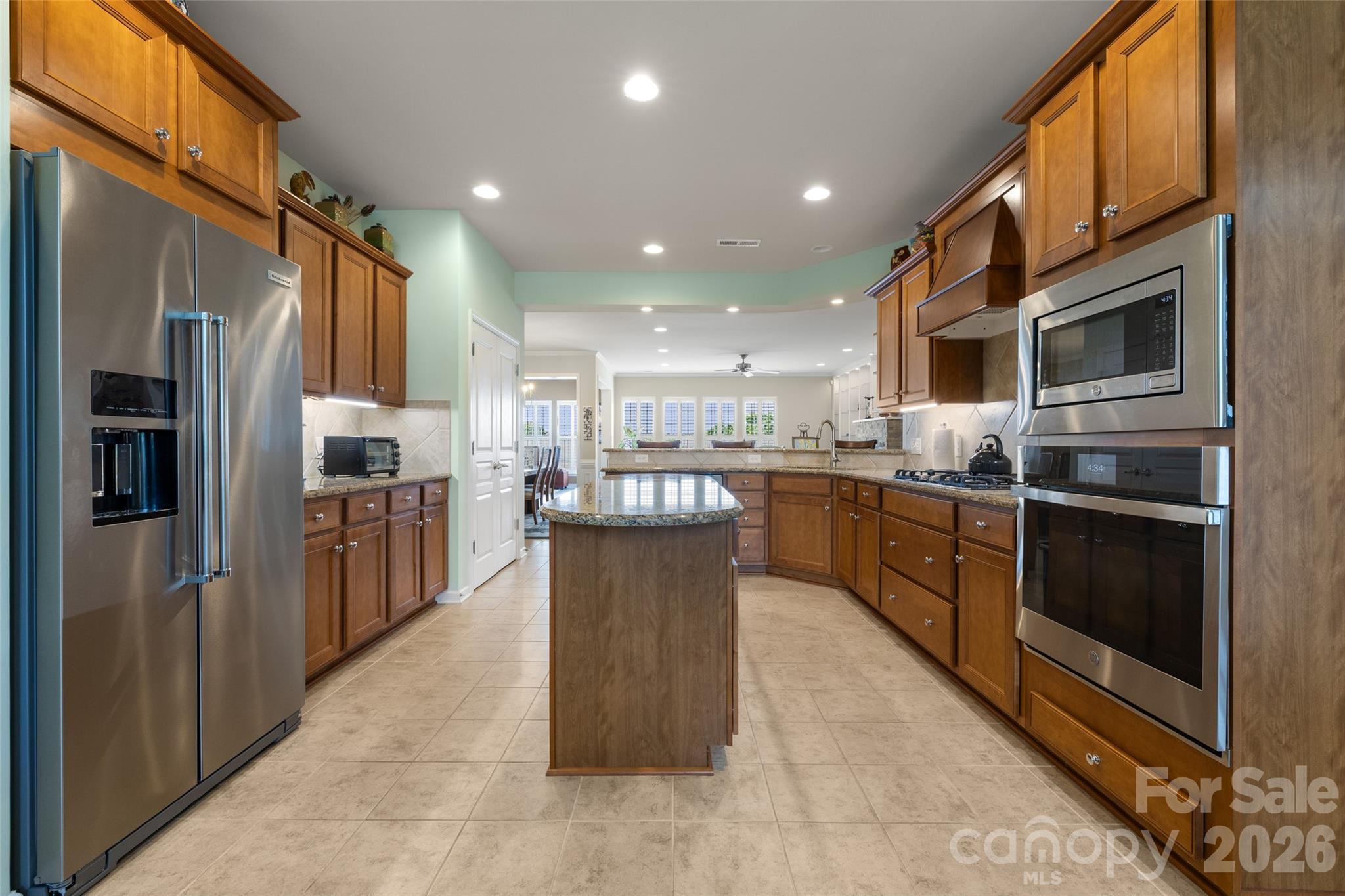 5010 Olympic Court Property Photo 8