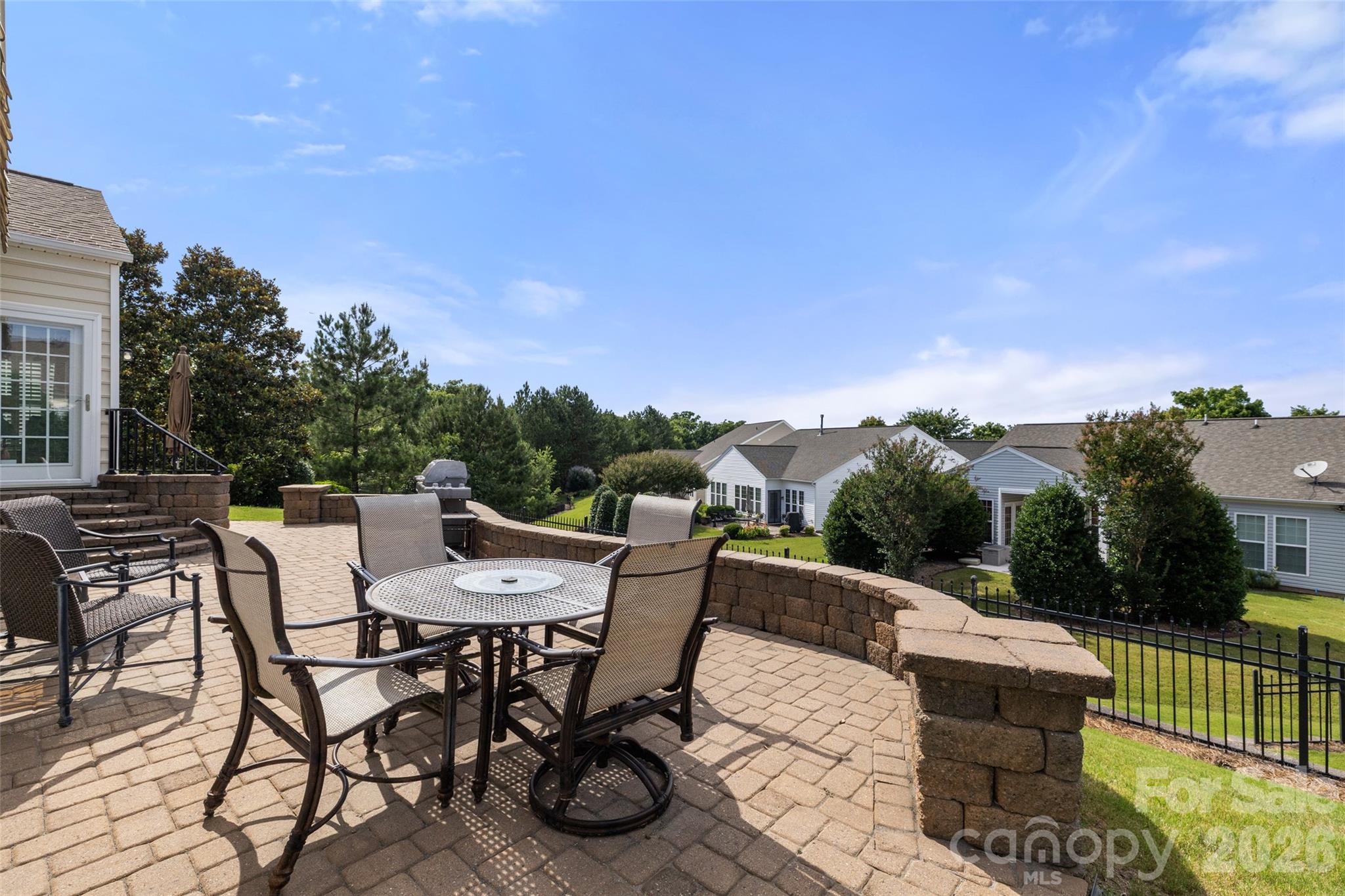 5010 Olympic Court Property Photo 32