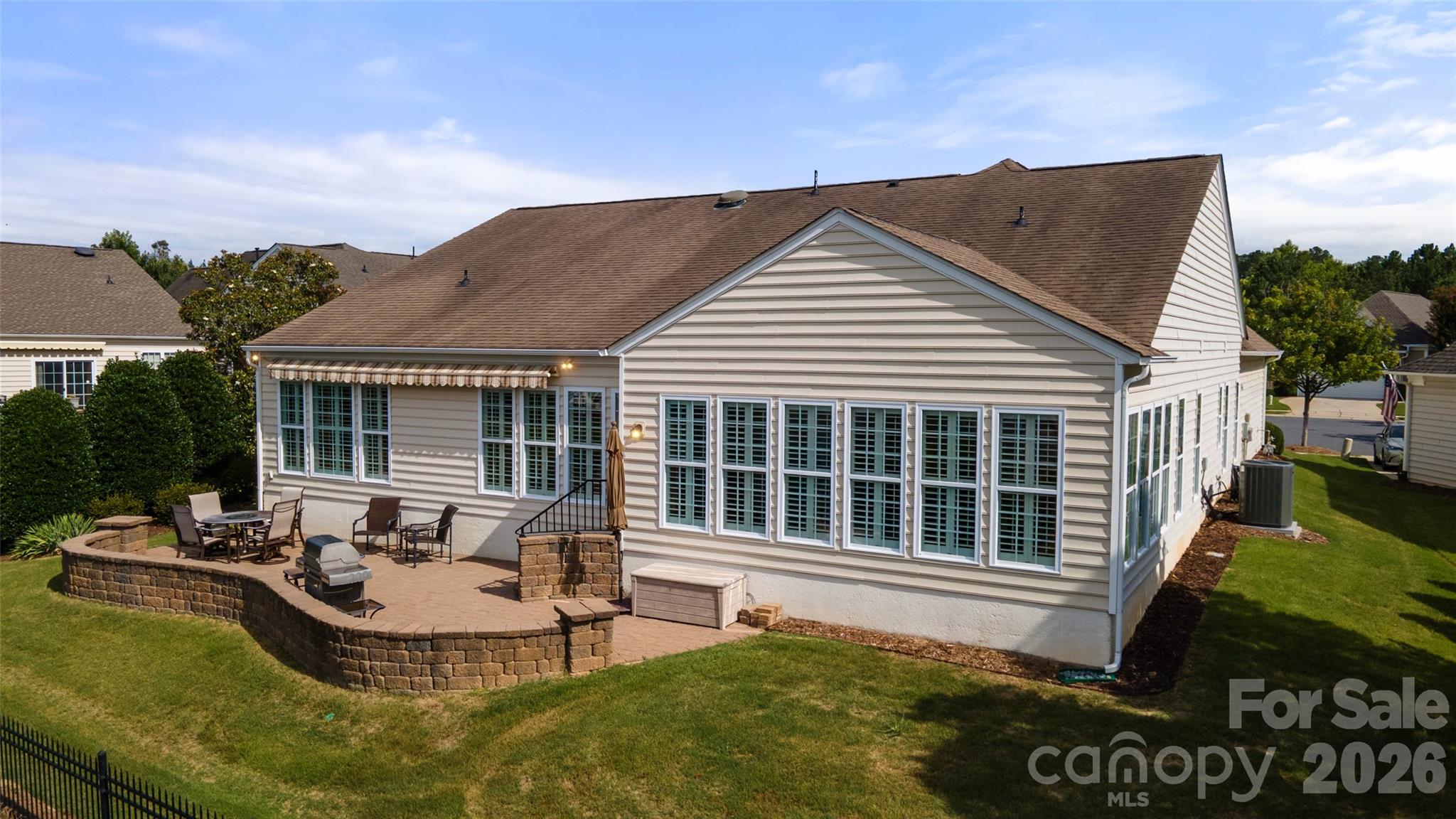 5010 Olympic Court Property Photo 34