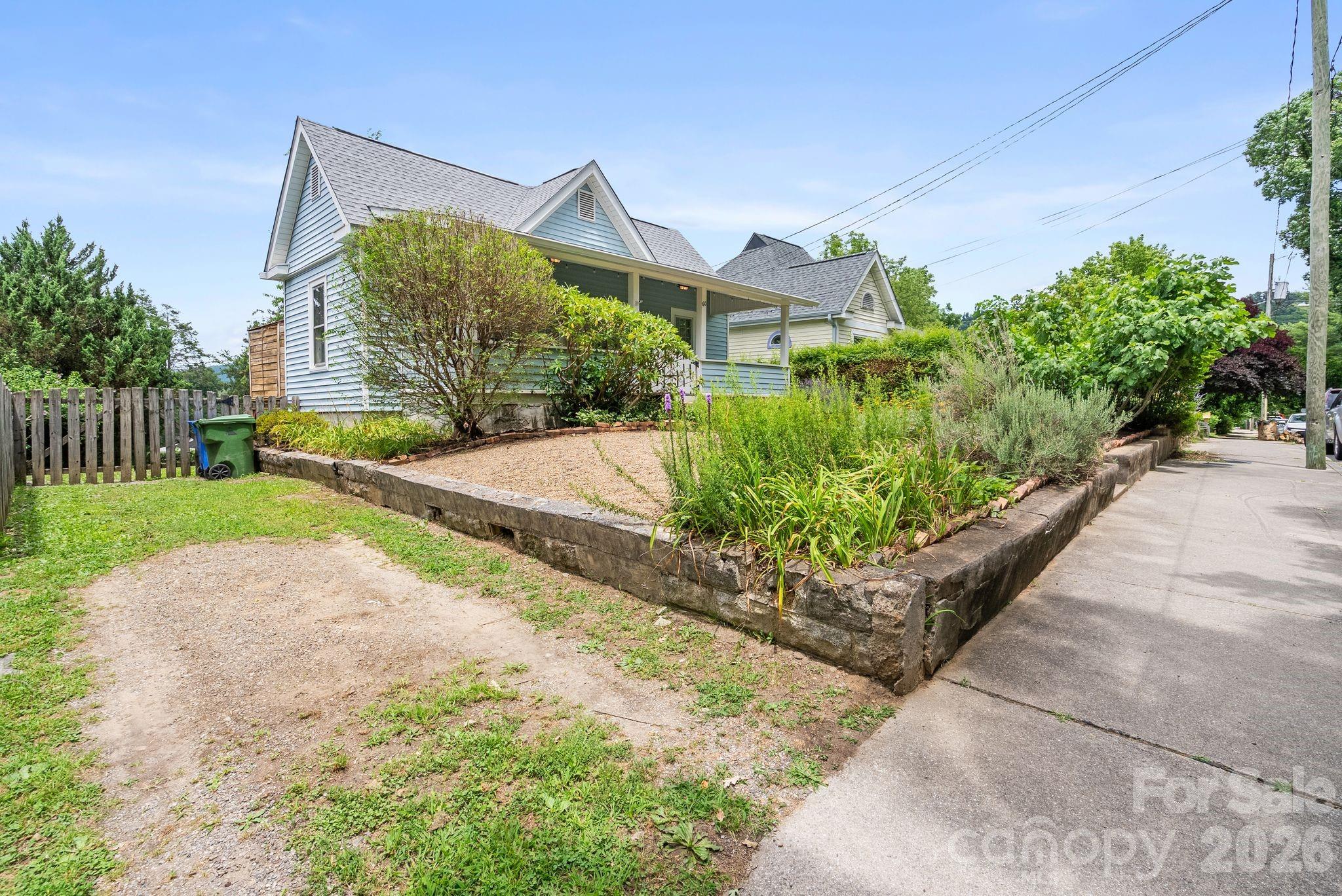 60 Annandale Avenue Property Photo 3