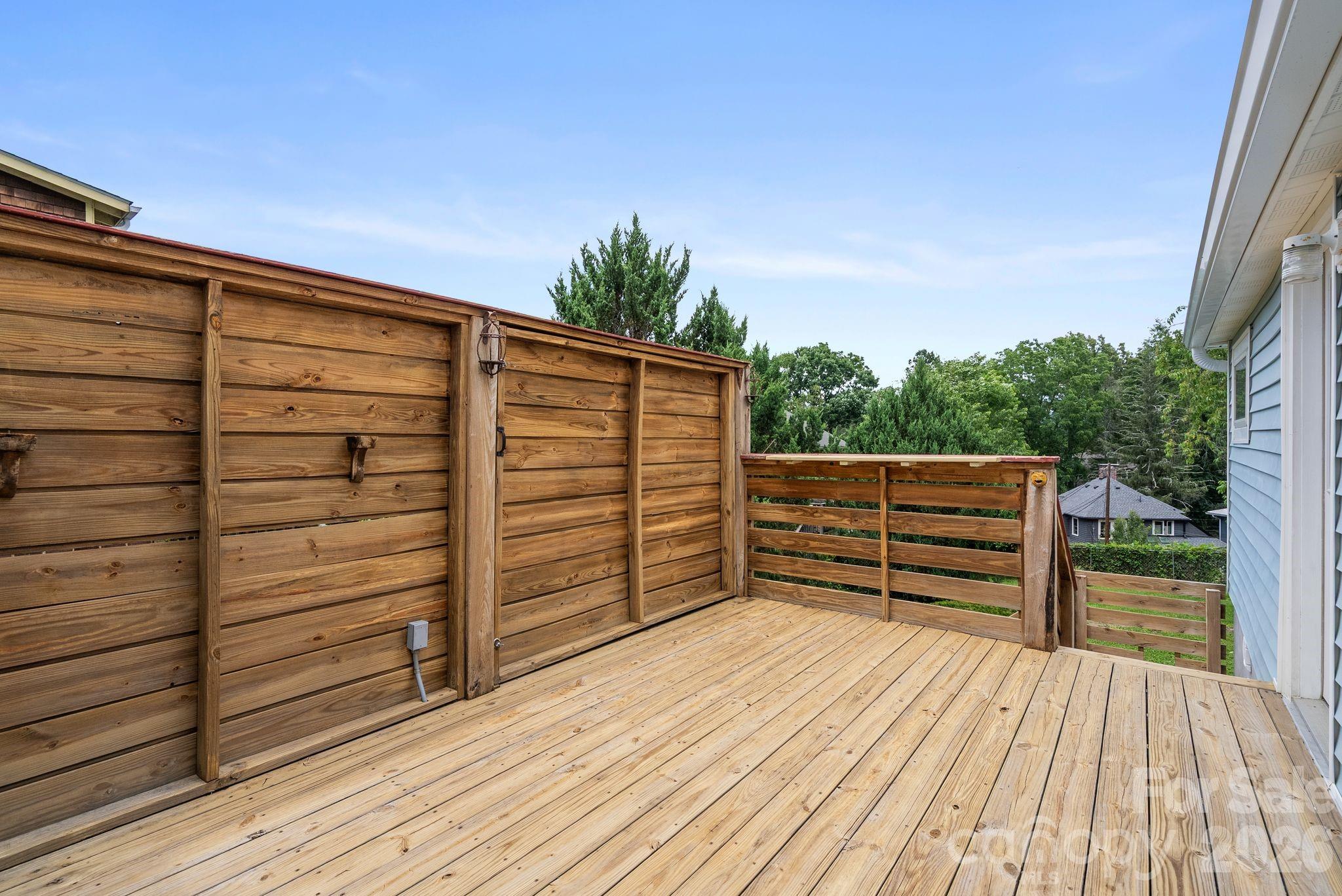 60 Annandale Avenue Property Photo 23