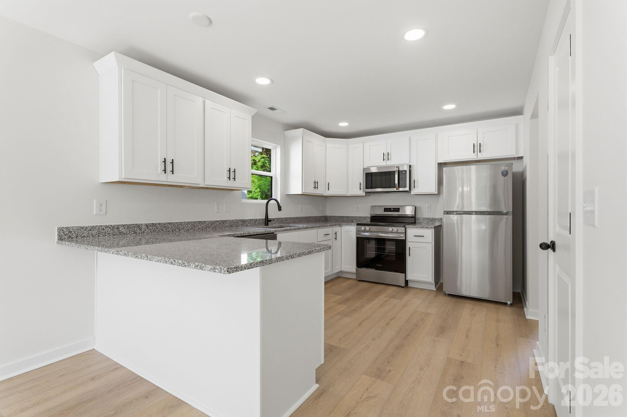 53 Young Avenue Property Photo 9