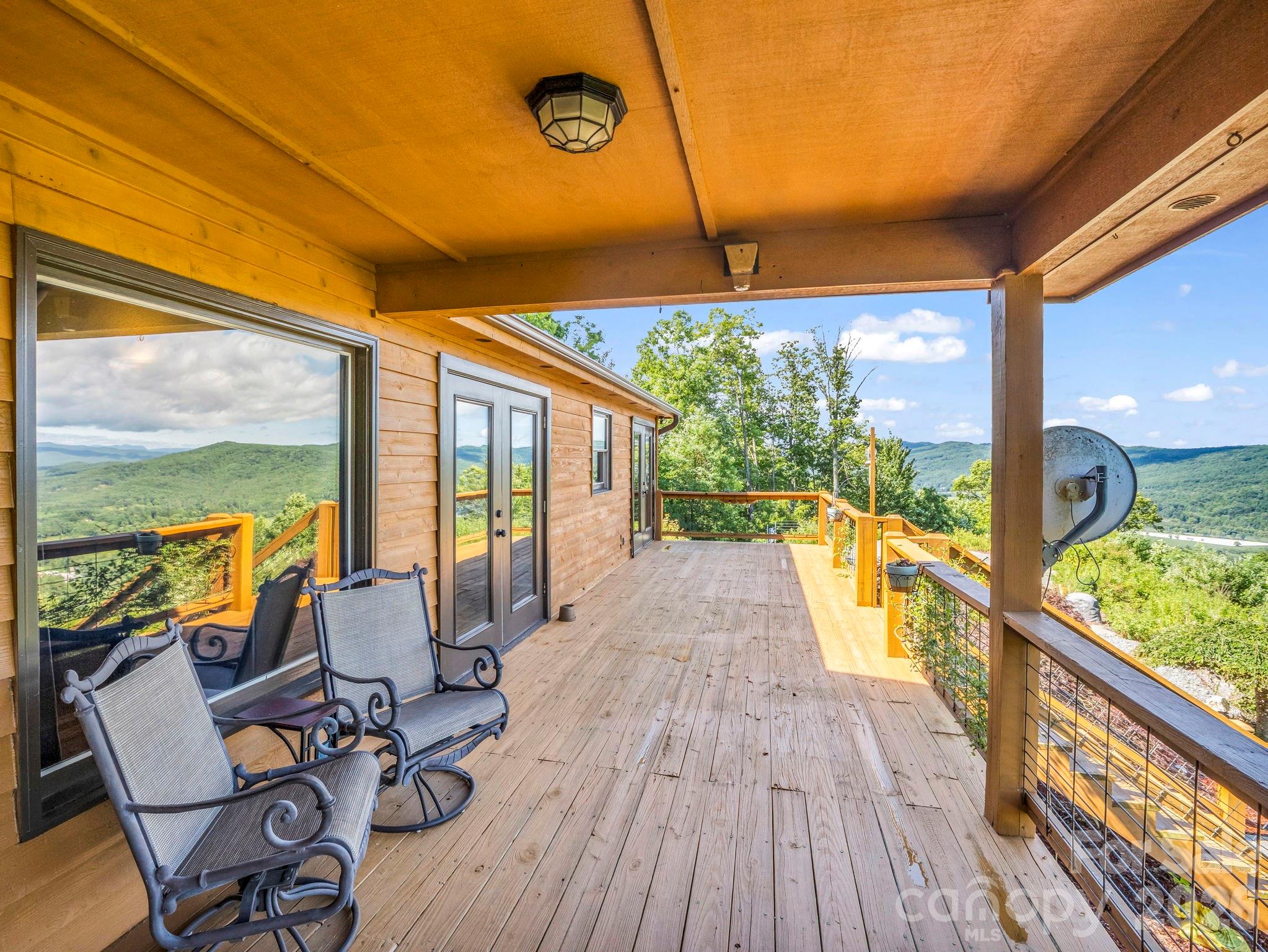 1025 Jeter Mountain Road Property Photo 3