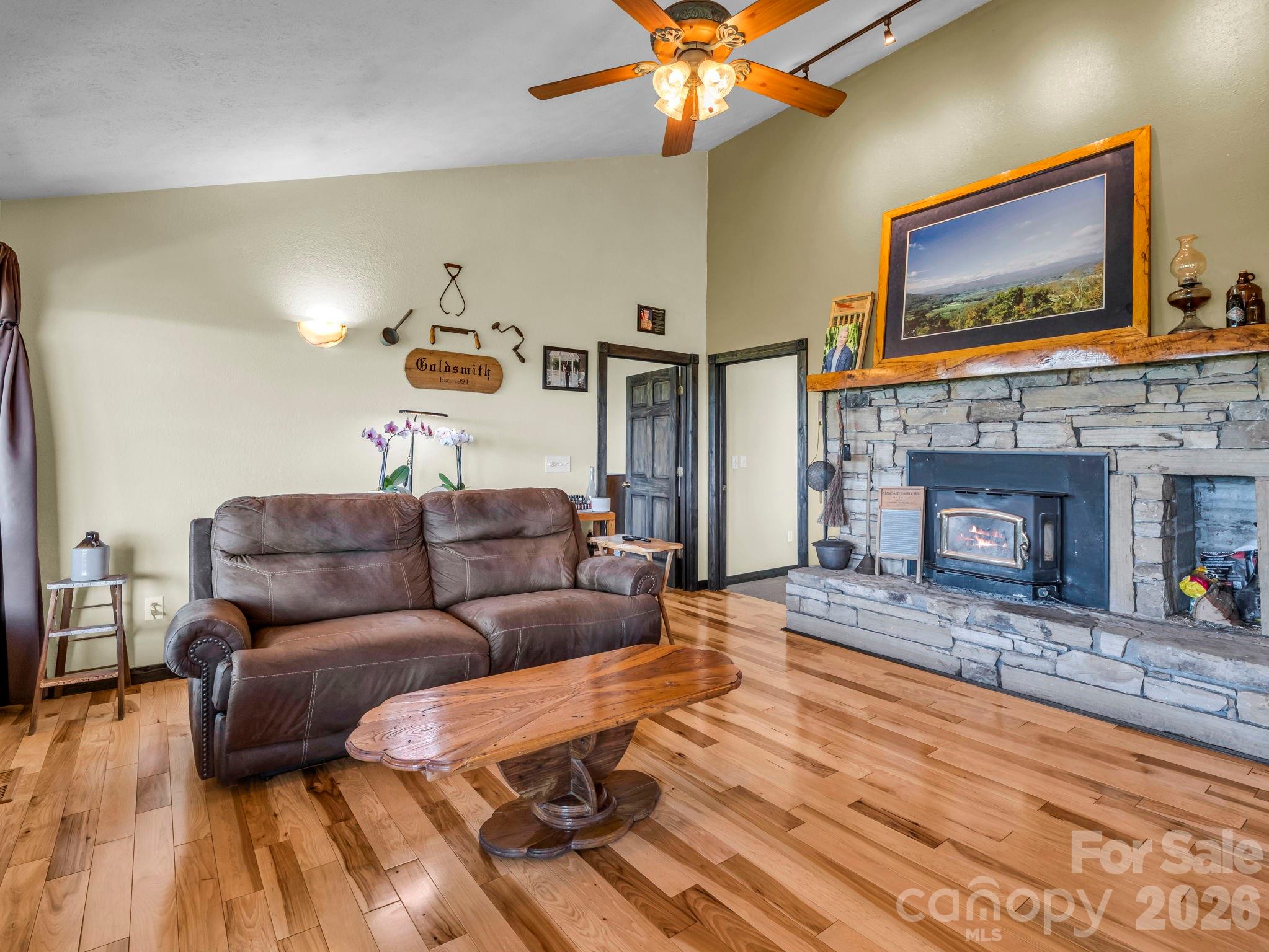 1025 Jeter Mountain Road Property Photo 7