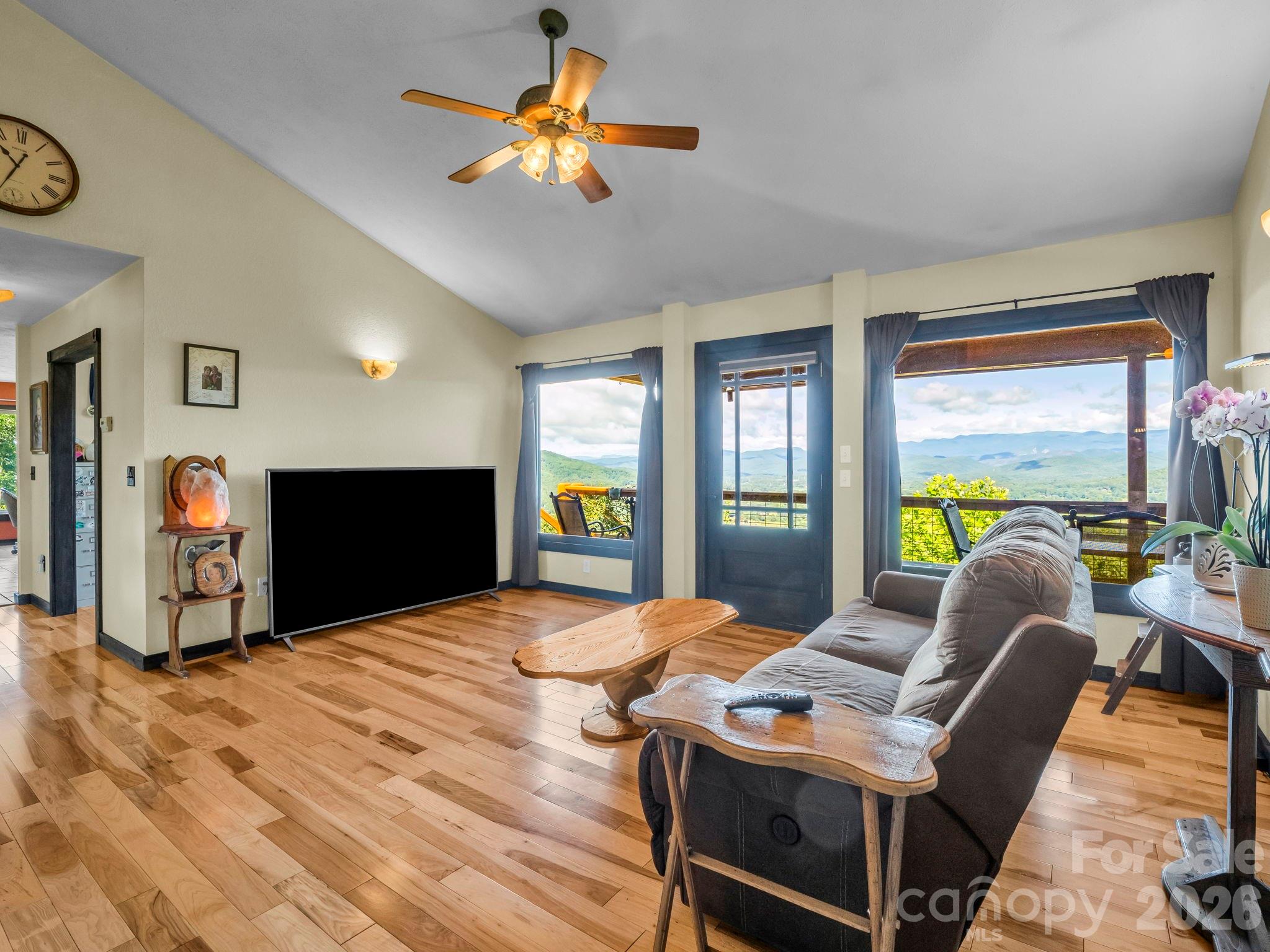 1025 Jeter Mountain Road Property Photo 10