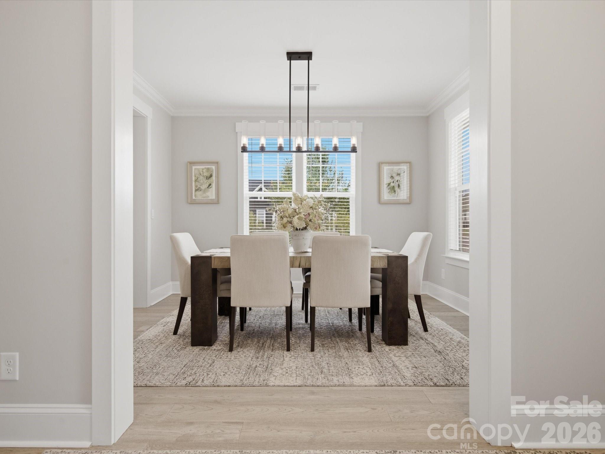 364 Luray Way Property Photo 8
