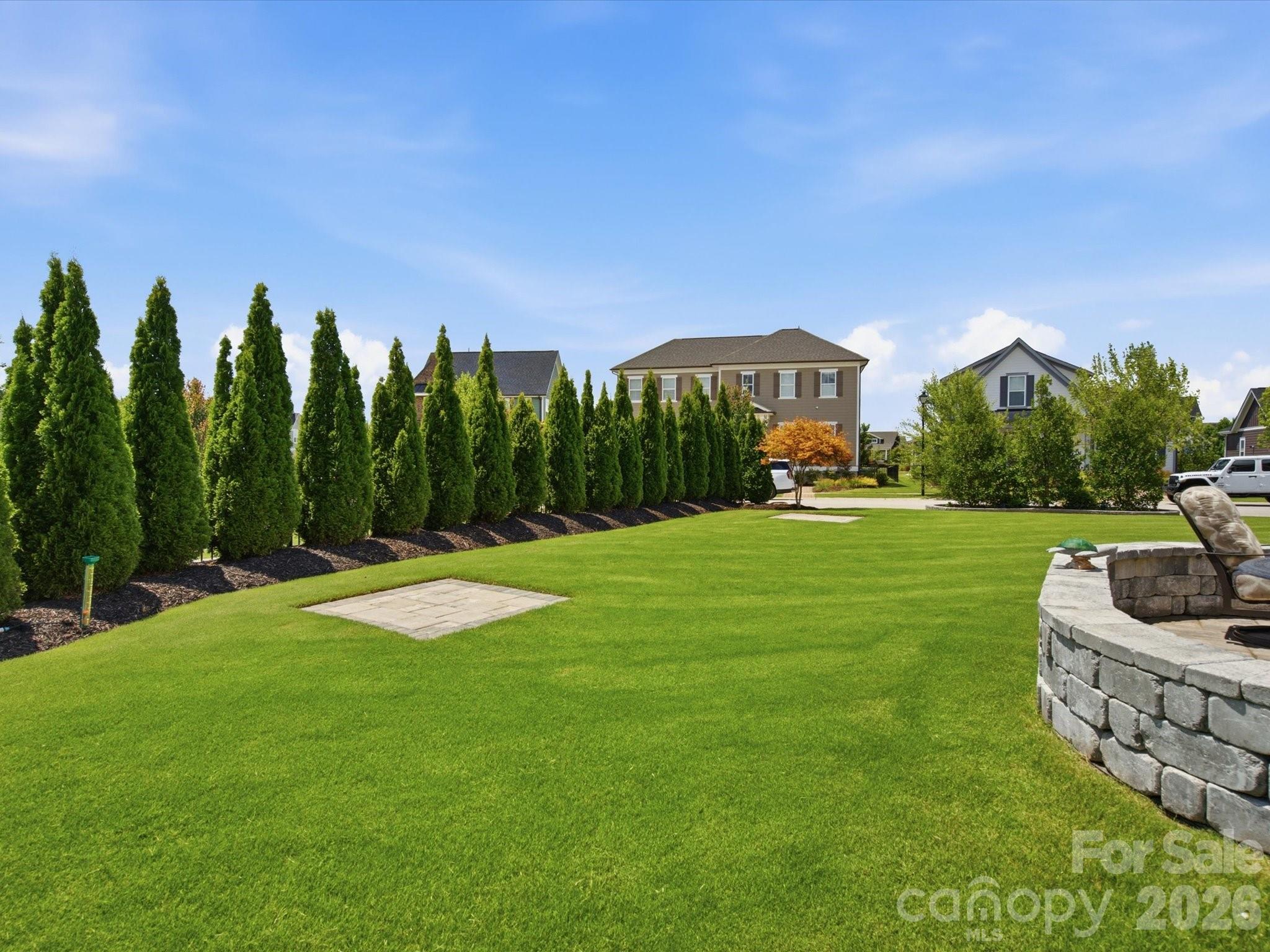 364 Luray Way Property Photo 36