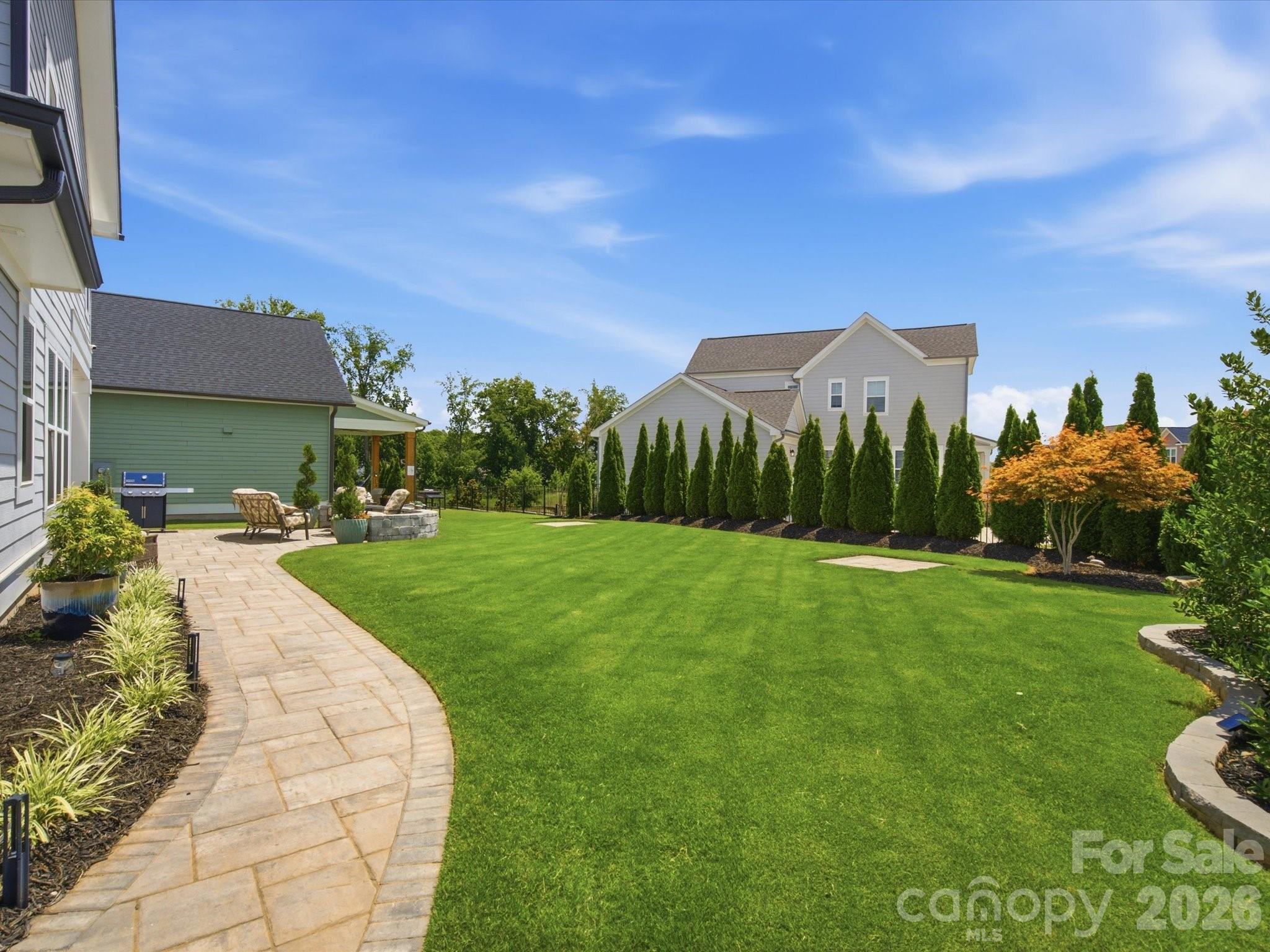 364 Luray Way Property Photo 37