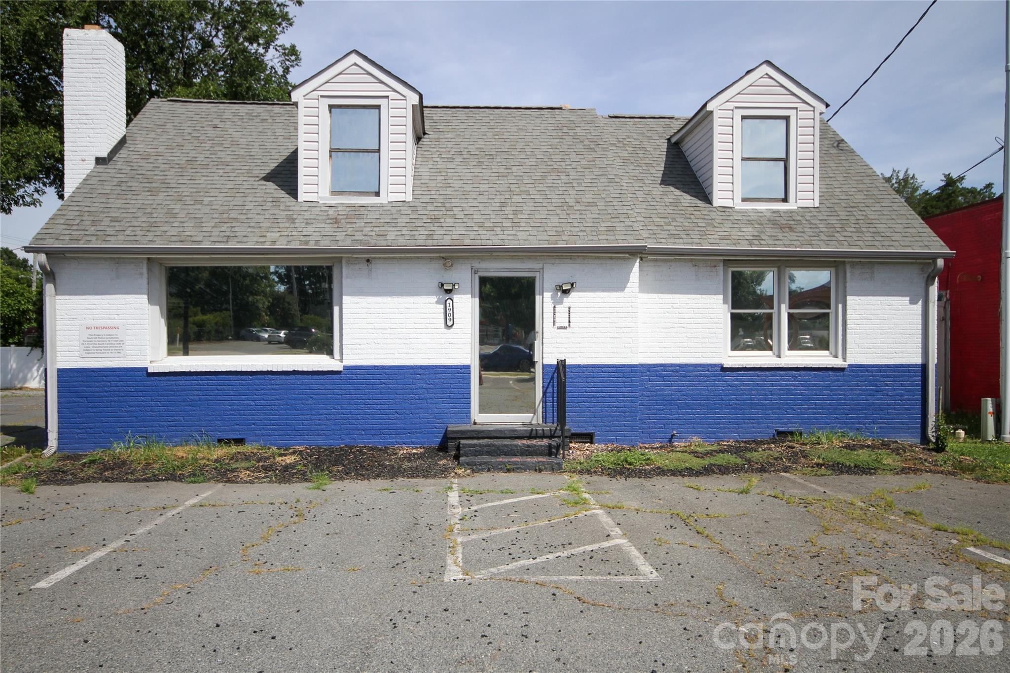 1909 Cherry Road Property Photo 2