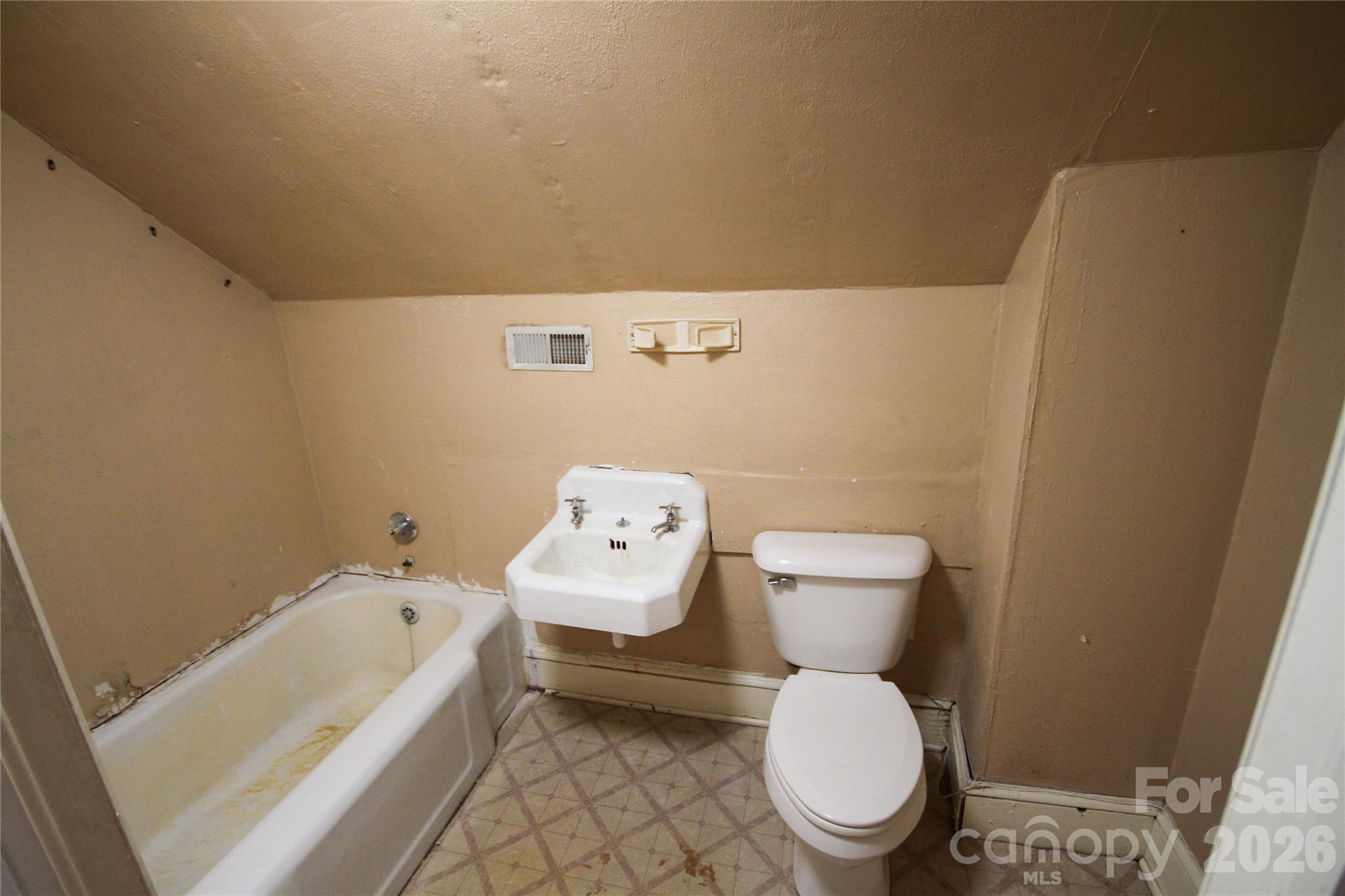 1909 Cherry Road Property Photo 17
