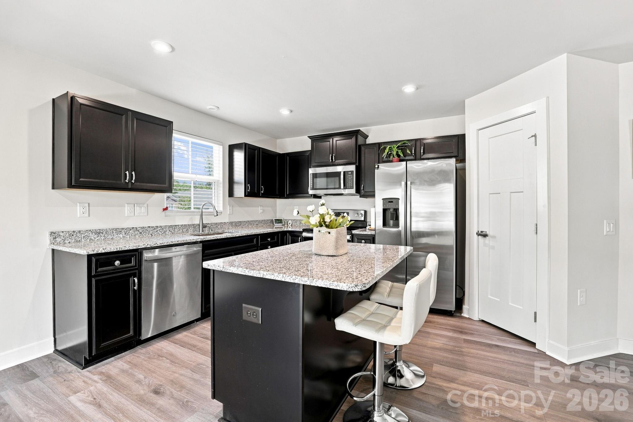 621 Grandiflora Avenue Property Photo 1