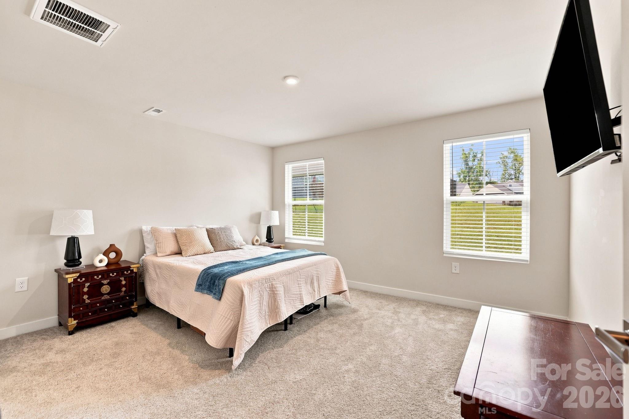 621 Grandiflora Avenue Property Photo 8