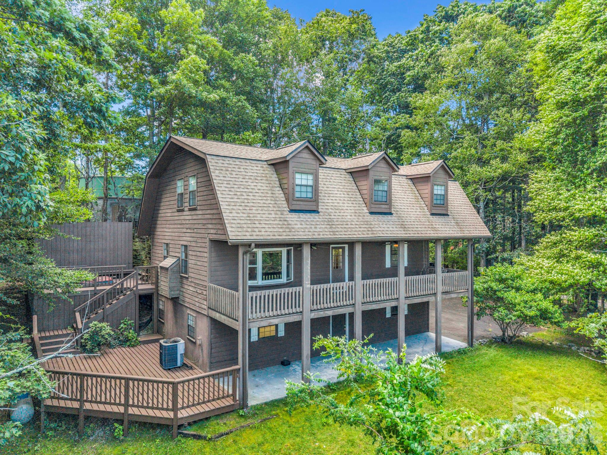 122 Birchwood Drive Property Photo 1