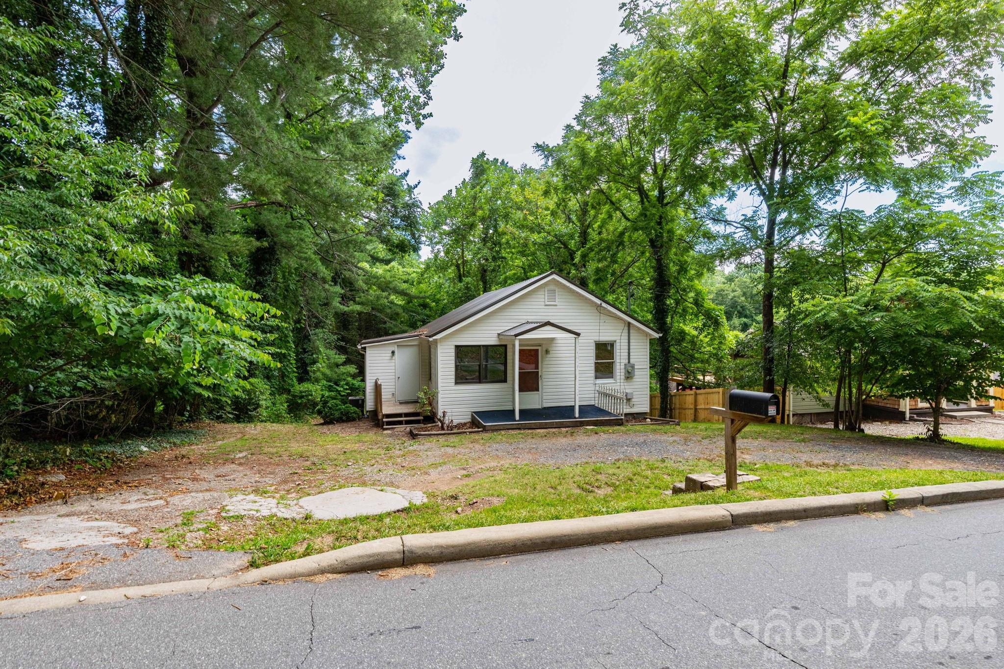 129 Shelburne Road Property Photo 2