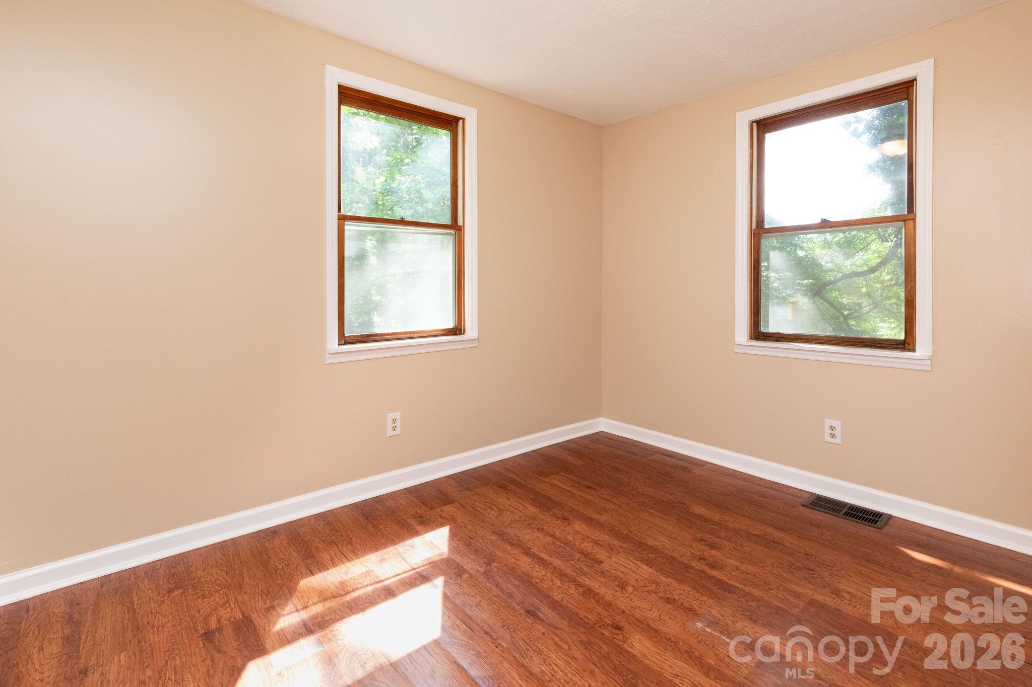 129 Shelburne Road Property Photo 12