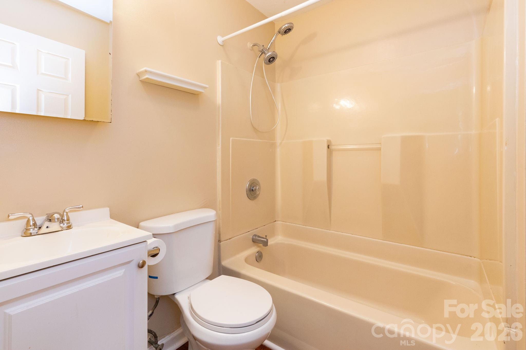 129 Shelburne Road Property Photo 14