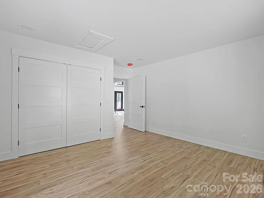384 Cascada Vista Drive Property Photo 27