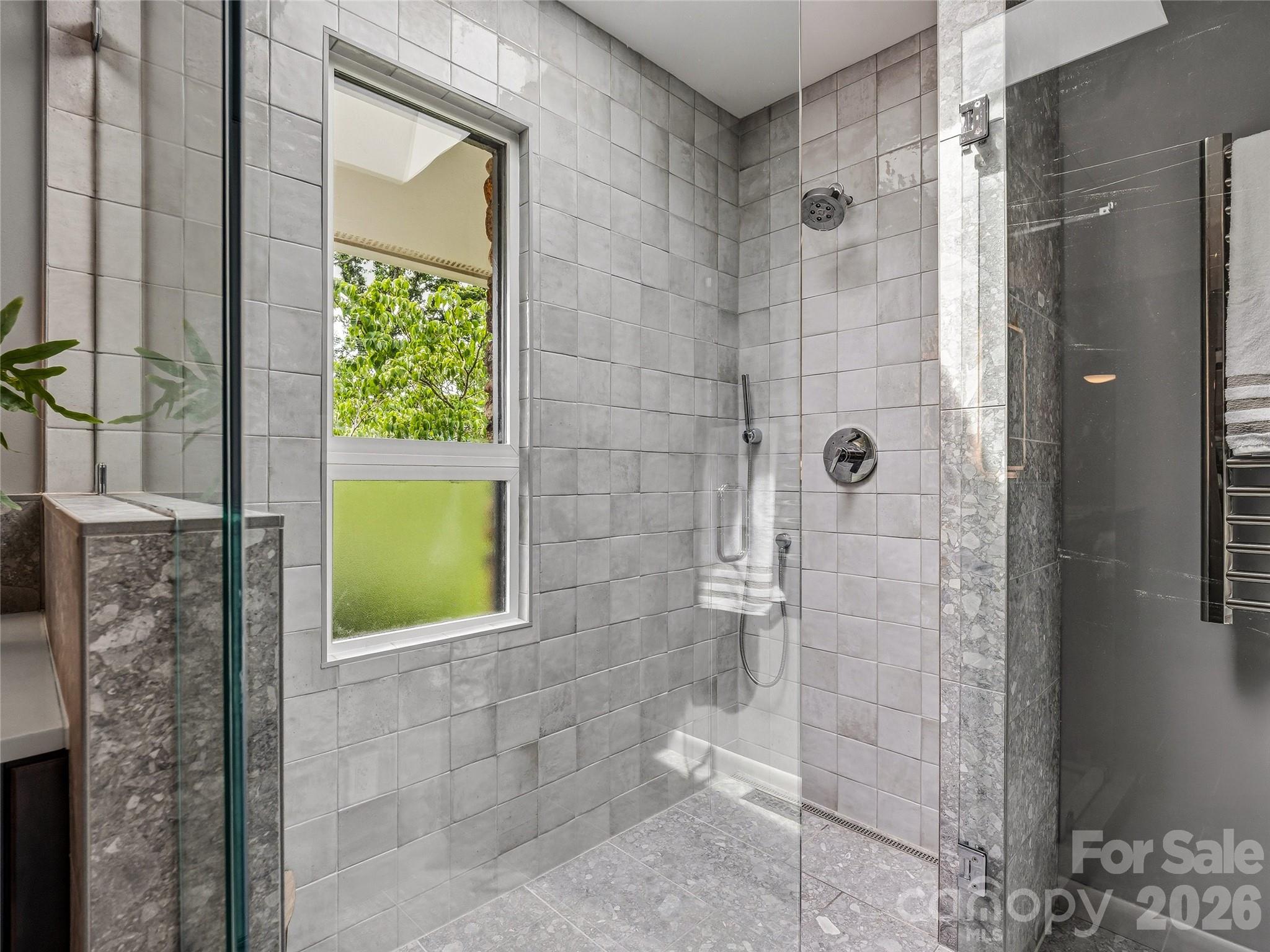 4 Kent Place Property Photo 32