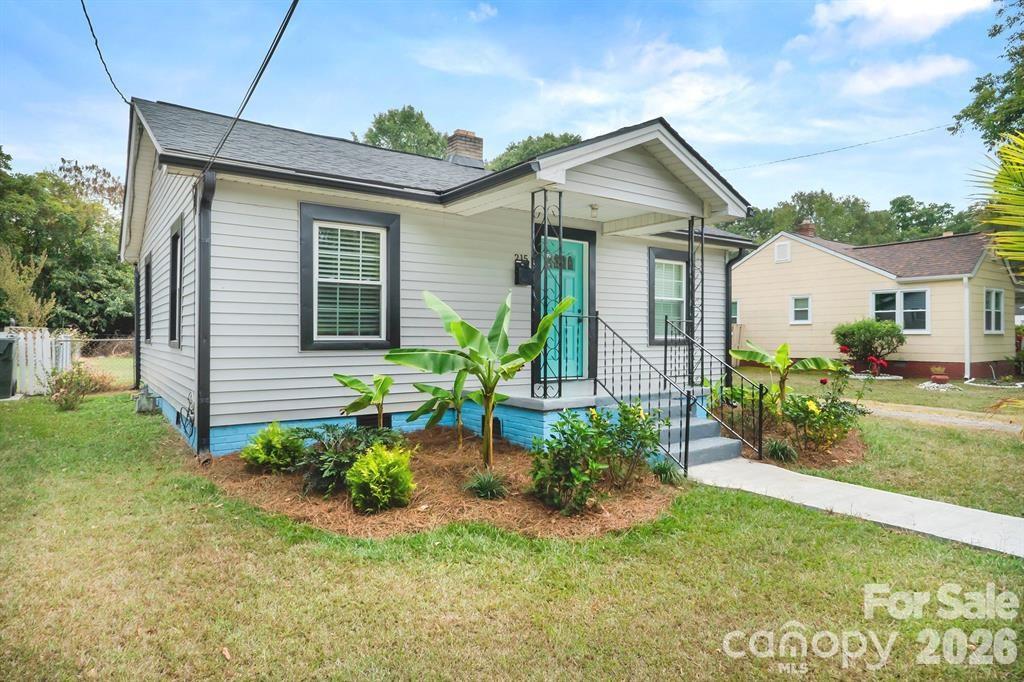 215 Keels Avenue Property Photo 2