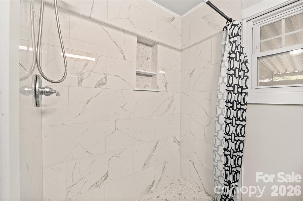 215 Keels Avenue Property Photo 11