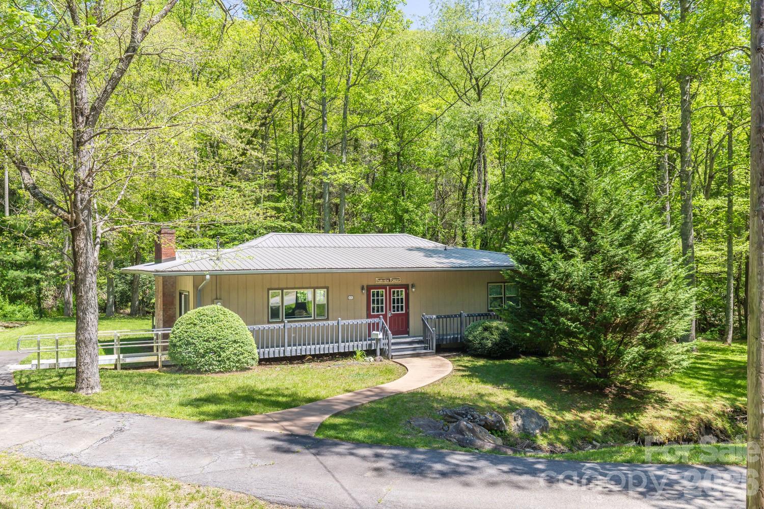 9999 Fairview Forest Drive Property Photo 17