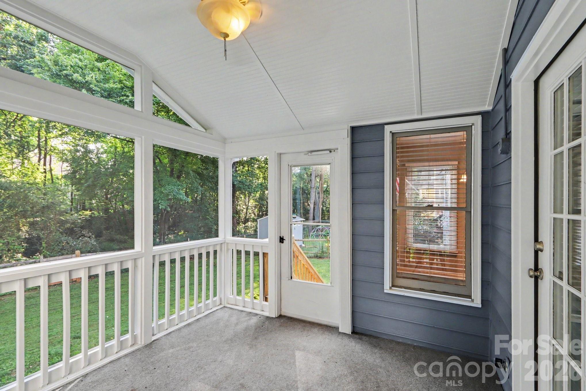 4719 Beech Crest Place Property Photo 2